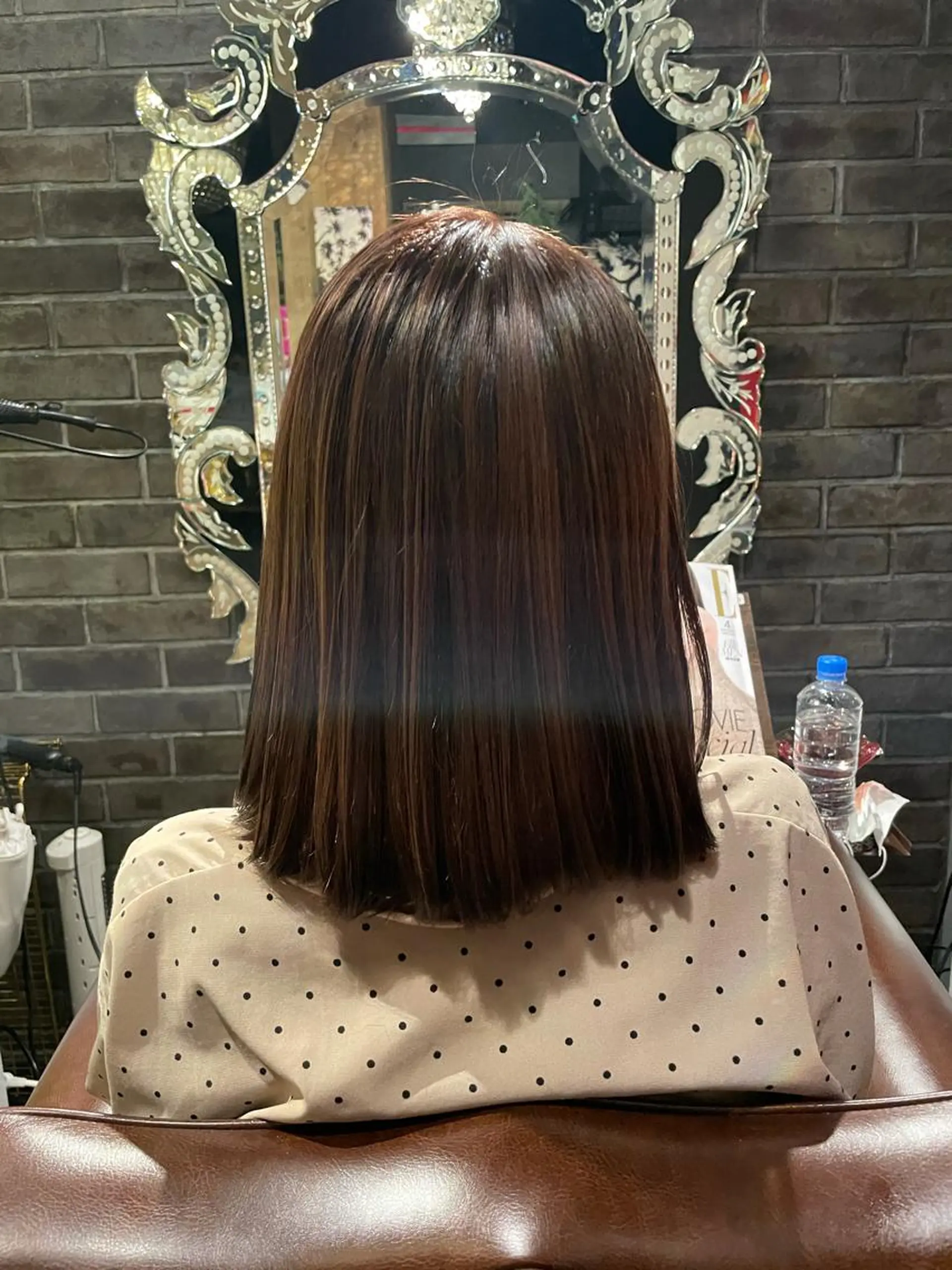 ミディアム ハイライト ヘアカラー アフィロス所属・五十嵐 舞のヘアスタイル