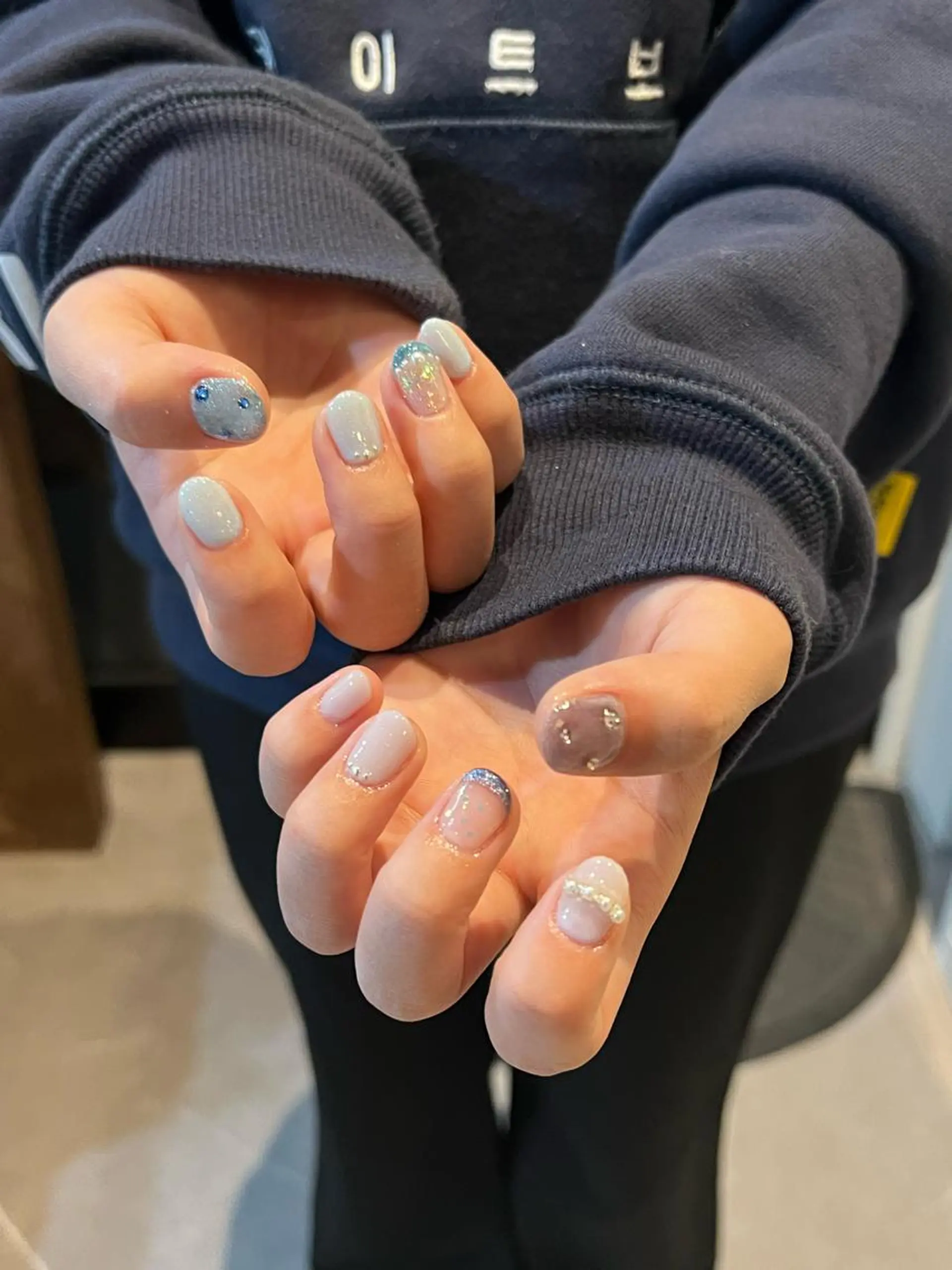 ネイル ハンドネイル vary clue所属・nailist🌻 YUKARIのネイルデザイン