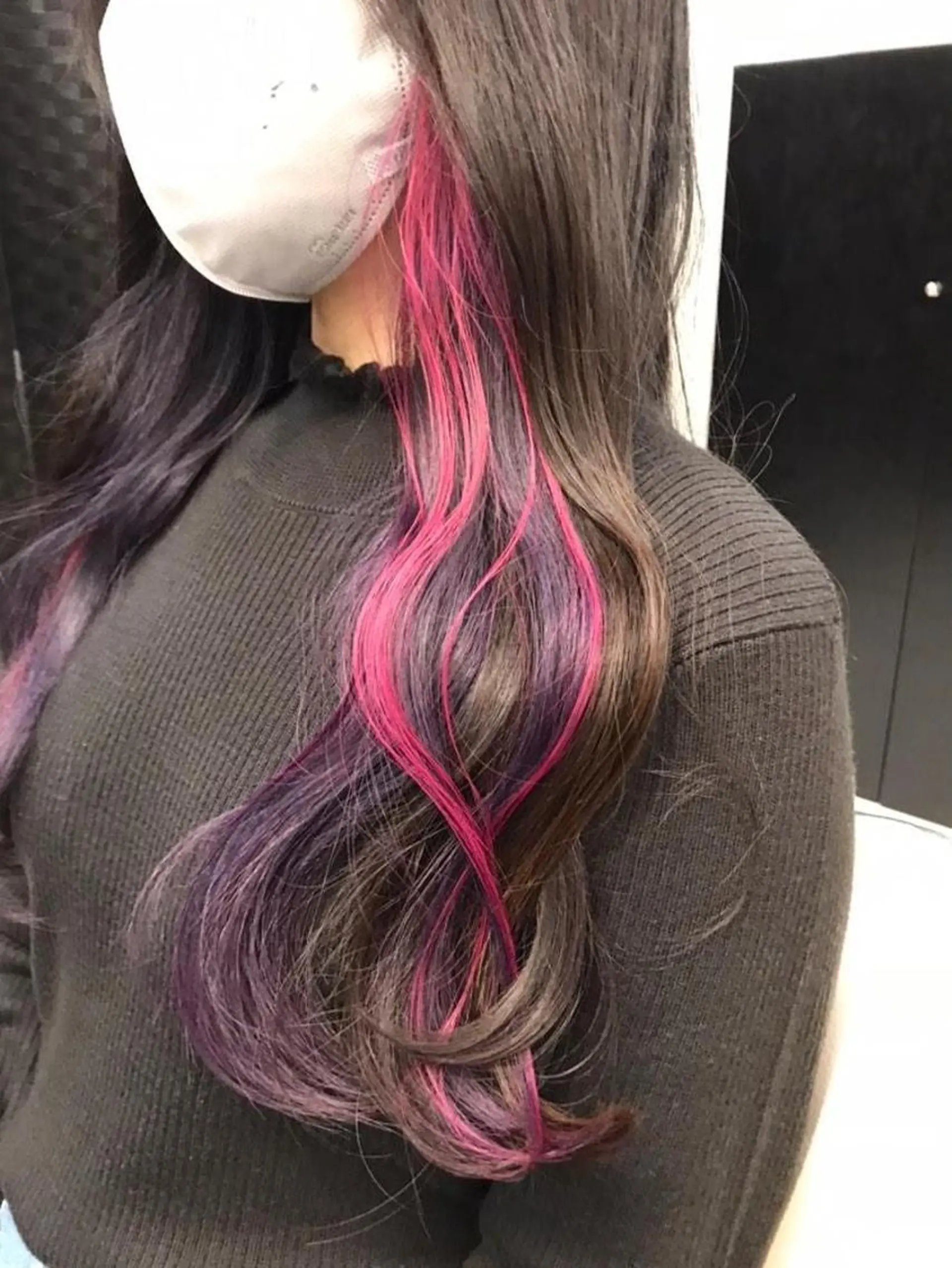 セミロング カラー インナーカラー ピンクカラー バイオレットカラー ヘアカラー あらげ 🌈推しカラー🌈ᵕのヘアスタイル