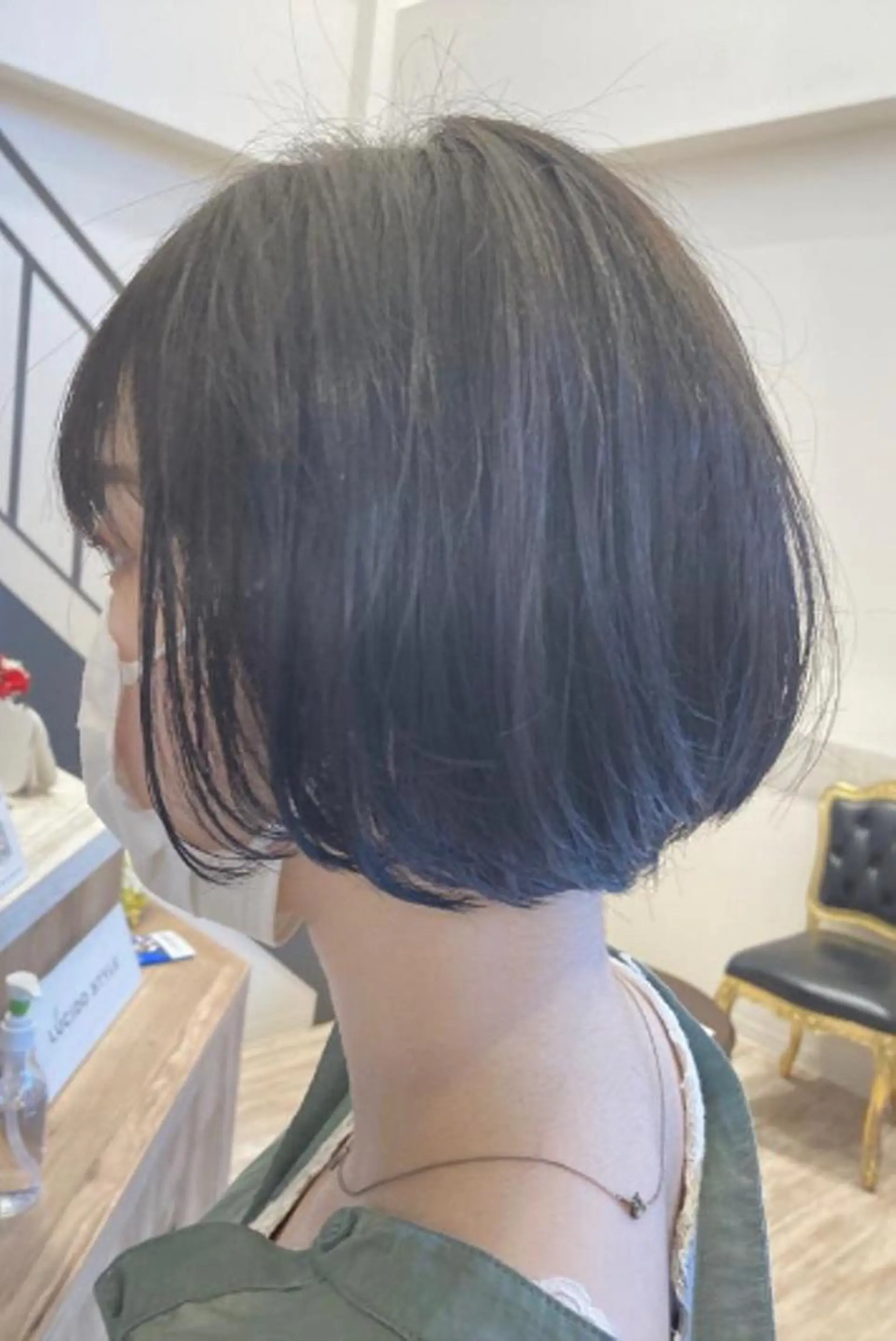 ショート カラー ヘアアレンジ ボブ 佐藤 睦月のヘアスタイル