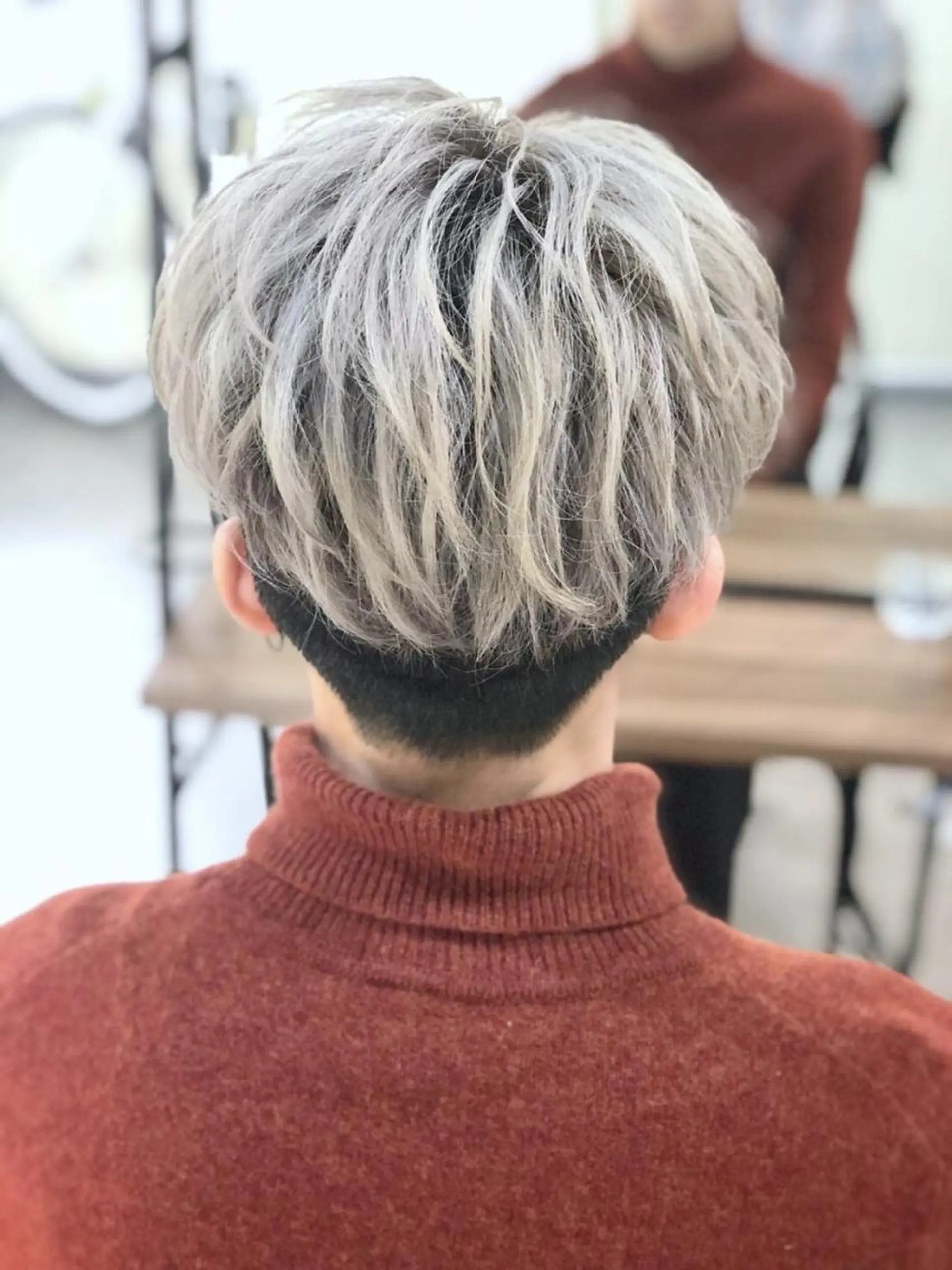 ショート カラー ヘアアレンジ メンズ キッズ メンズバレイヤージュ メンズブリーチ メンズハイライト メンズインナーカラー メンズ韓国風 カラー特化サロン梅田 Eir茶屋町/山下のヘアスタイル