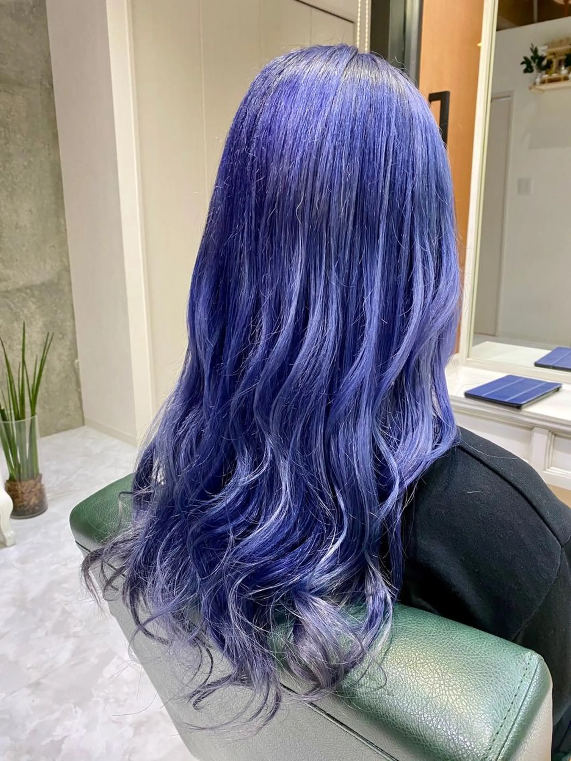ロング カラー ヘアアレンジ ブルーカラー ブルーバイオレット ネイビーカラー バイオレットカラー モテ髪透明感❤️ デイズヘアカラーのヘアスタイル
