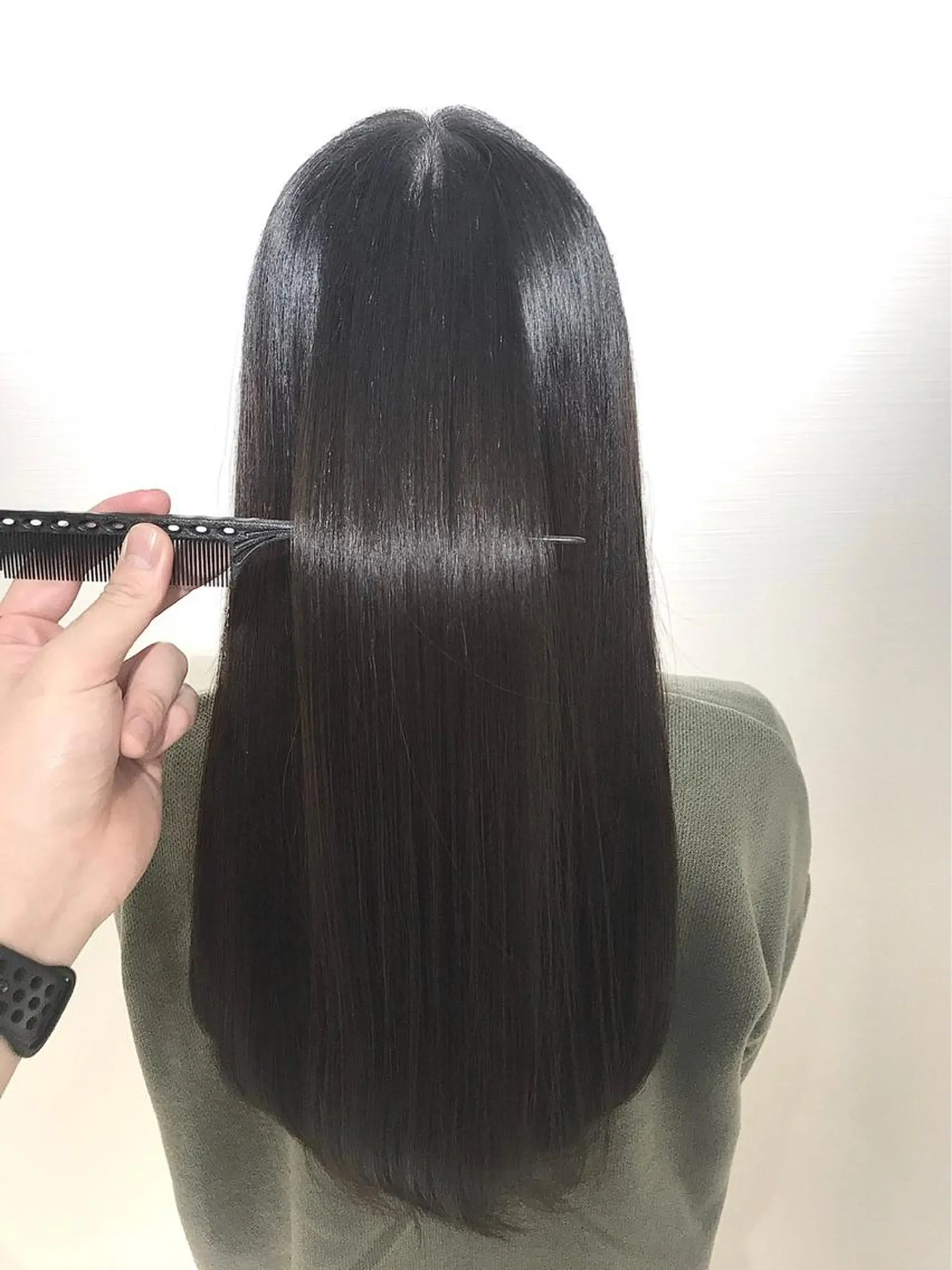 ロング カラー キッズ ネイル マツエク・マツパ アイブロウ ショートボブ アクアカラー 透明感カラー ハイライトカラー 眉カラー トリートメント 🎗美髪艶髪🫧髪質 改善特化🥇菊地のヘアスタイル