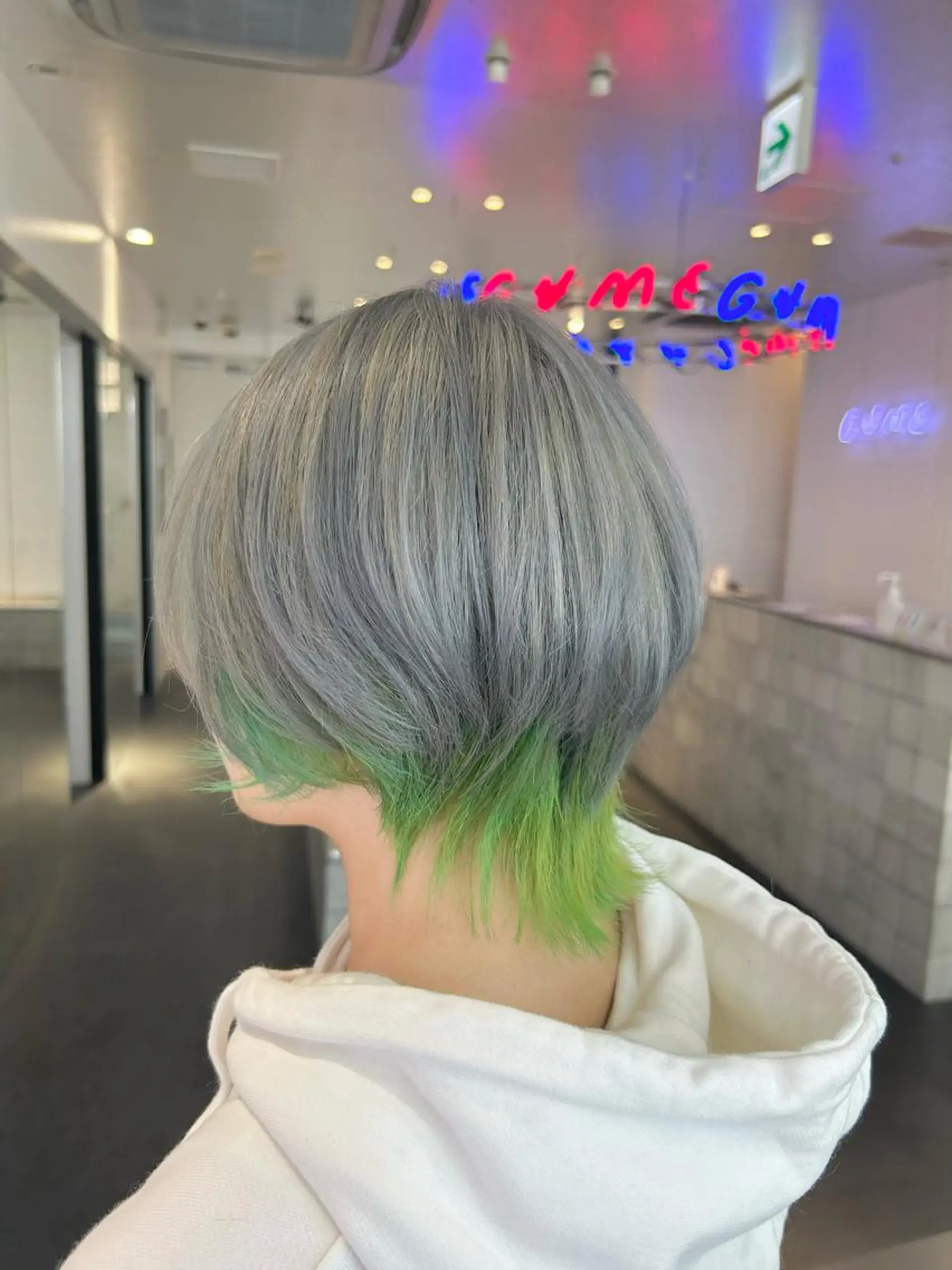 ショート ボブ 外国人風カラー 髪質改善 レイヤーカット ショートヘア ヘアカラー トリートメント MiRI💜地毛級 エクステ✖似合わせ技のヘアスタイル