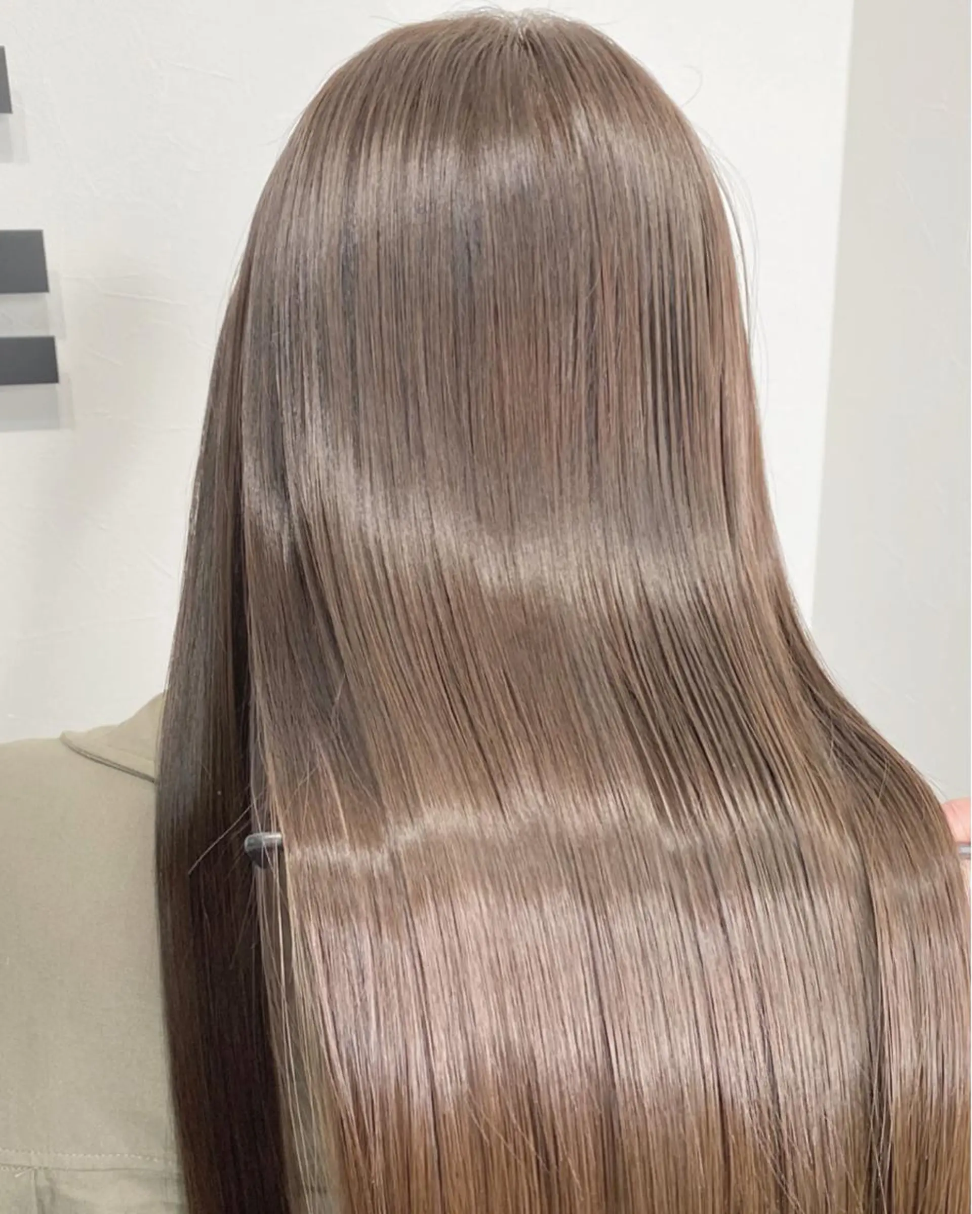 ロング カラー パーマ ヘアアレンジ メンズ キッズ ネイル マツエク・マツパ 髪質改善 トリートメント カット ヘアカラー トリートメント ヘッドスパ ヘアセット foi. 　(フォワ)所属・🇰🇷韓×中くびれ ヘア森田和貴のヘアスタイル