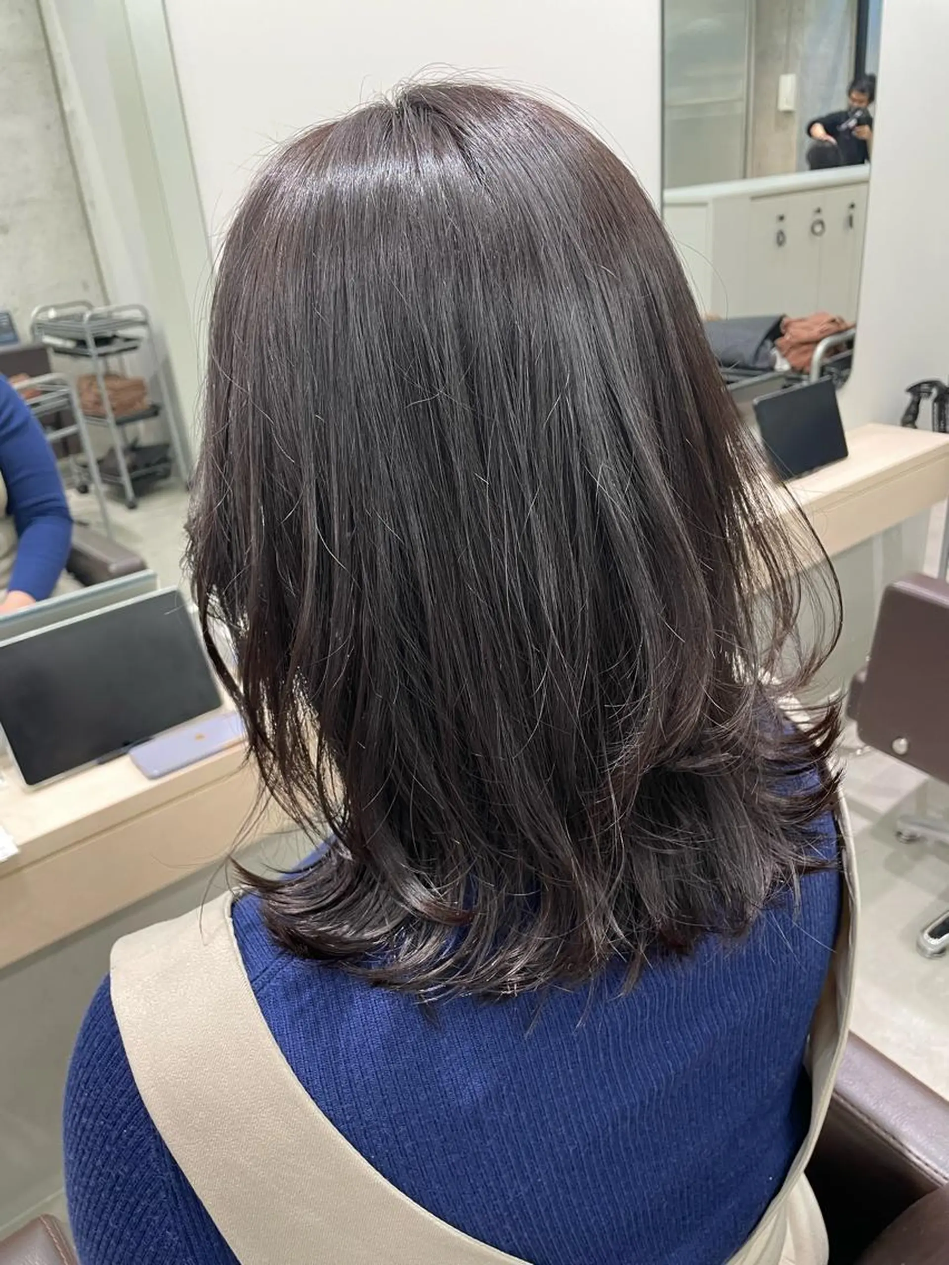 ミディアム カラー ボブ 髪質改善 トリートメント カット パーソナルカラー 藤本夢のヘアスタイル
