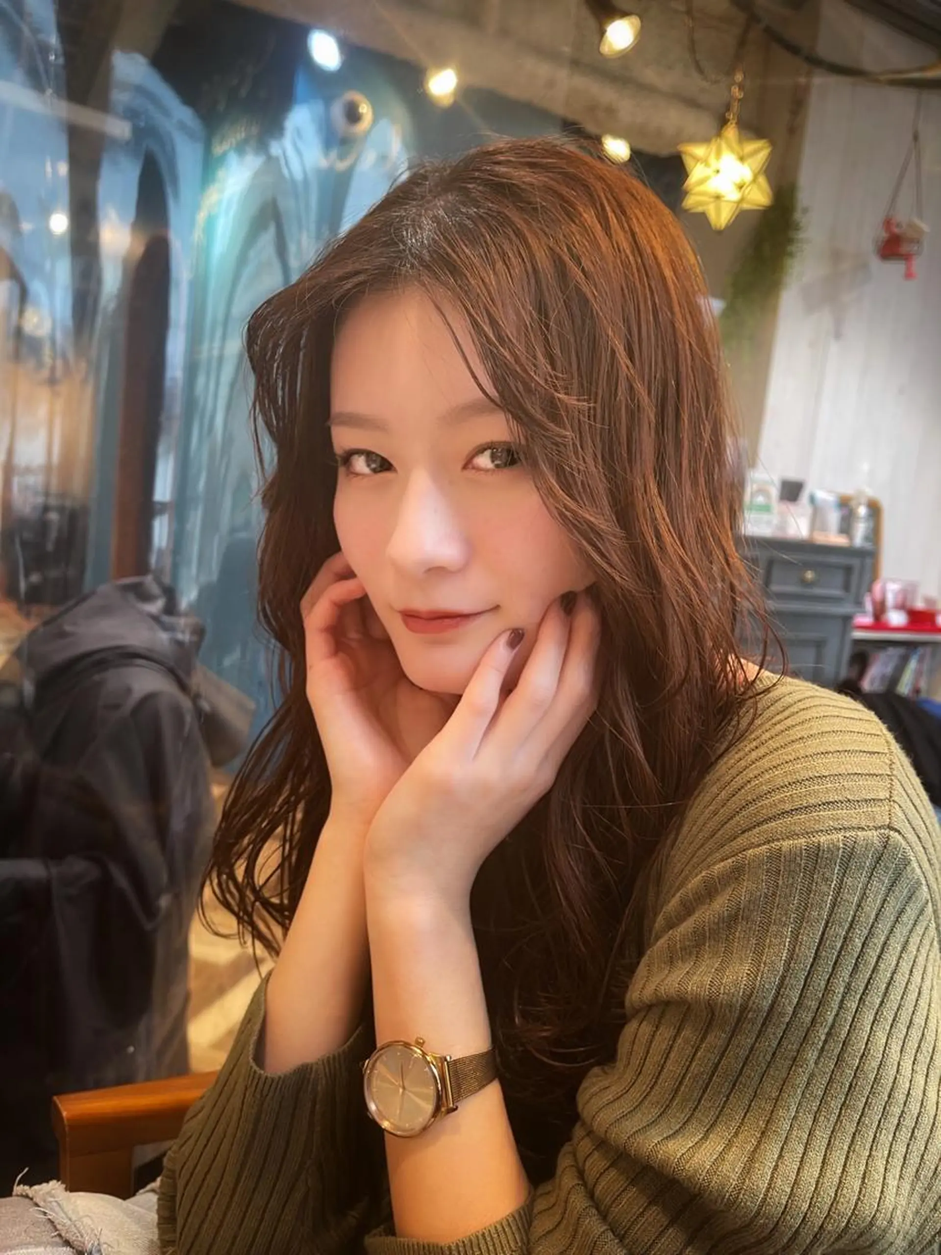 カラー ヘアアレンジ 海外レイヤー 鯉渕のヘアスタイル