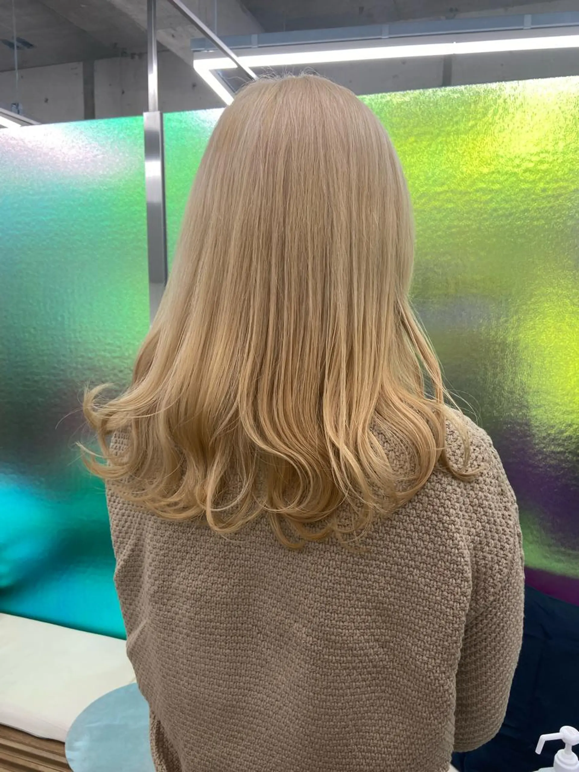 セミロング 髪質改善特化newi ‎🤍amaneのヘアスタイル