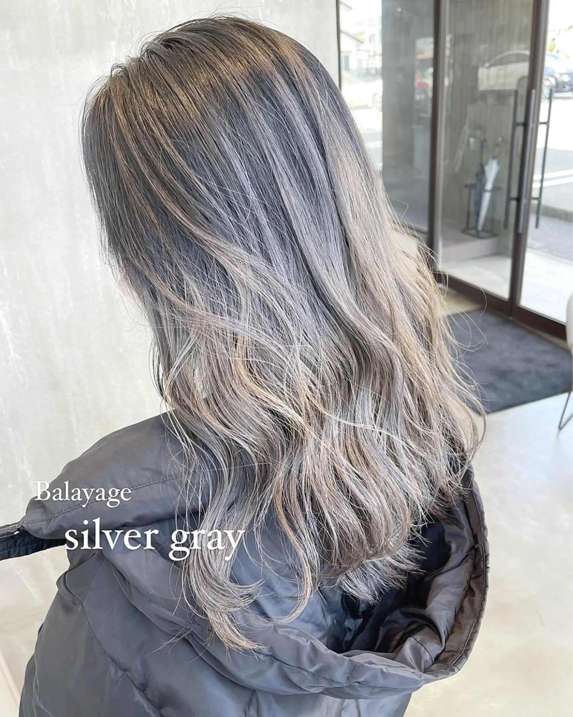 ロング レイヤーカット Licol所属・12月期間限定 クーポンありリコルのヘアスタイル