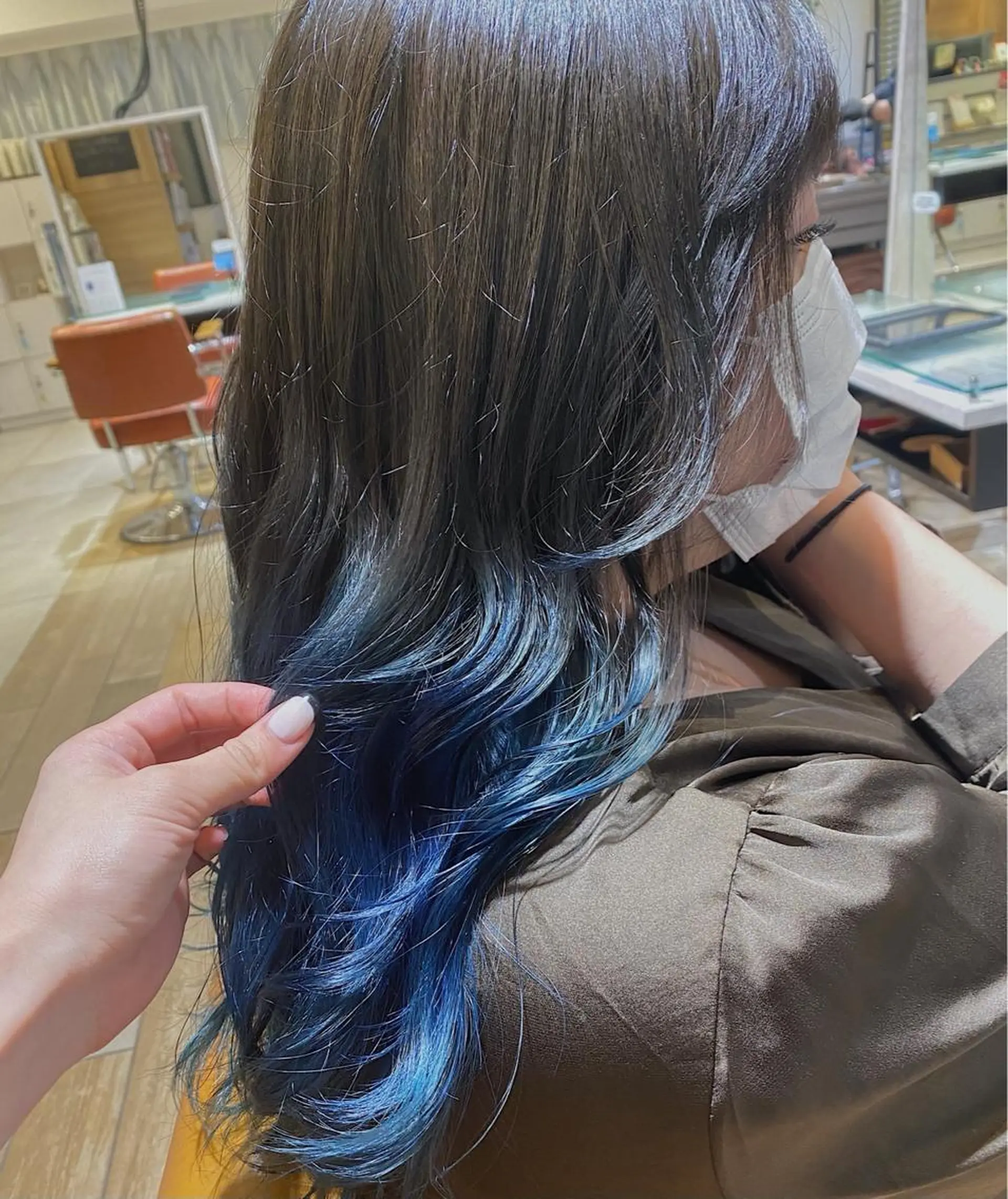 ロング カラー ヘアカラー 寒河江 舞奈のマツエク・マツパデザイン