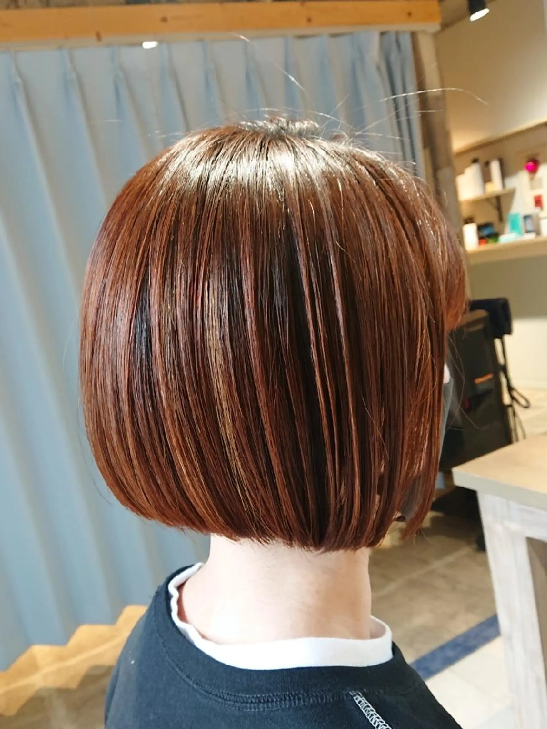 ショート ボブ alushe 岡 陽子のヘアスタイル