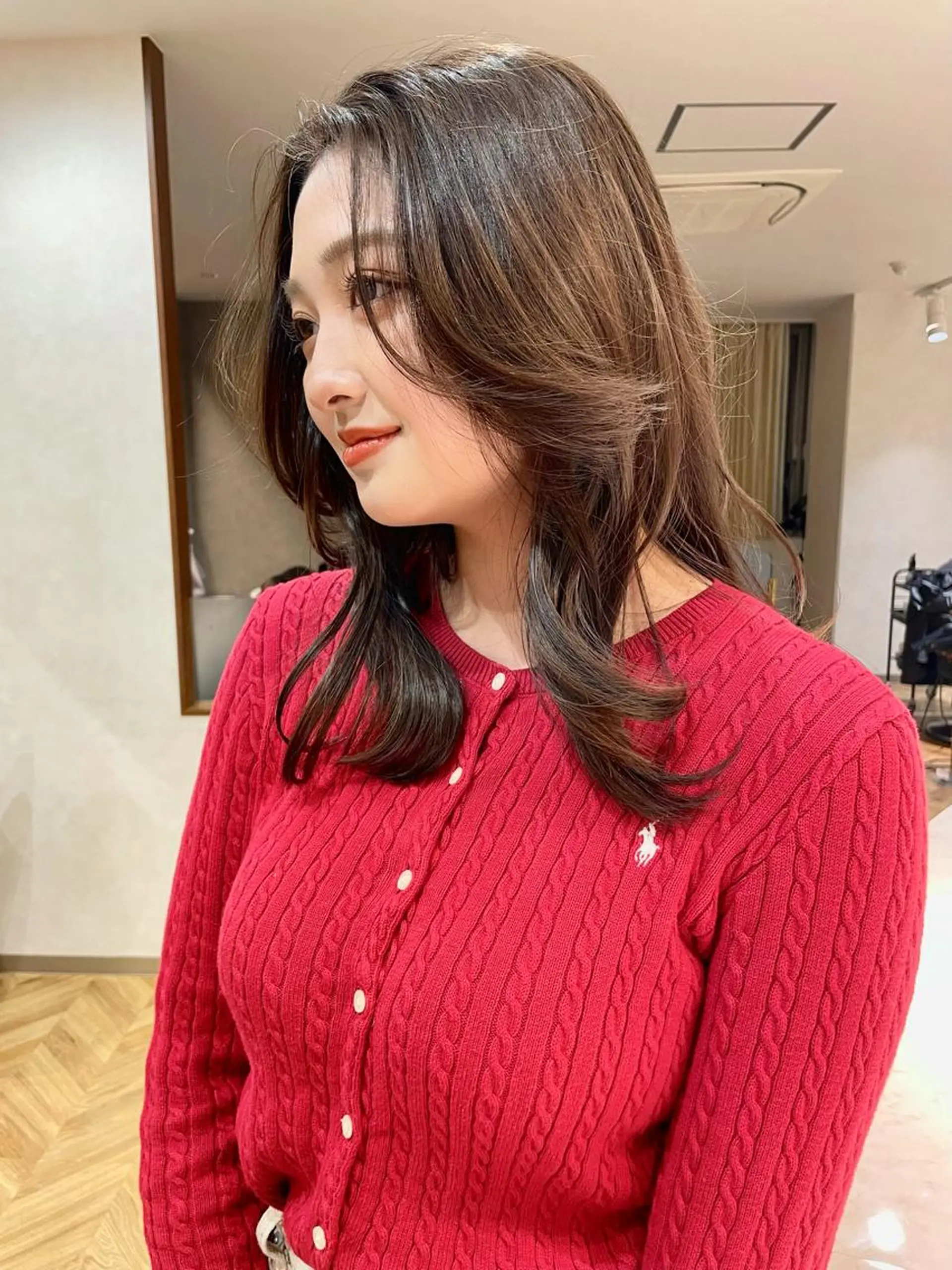 セミロング カラー ヘアアレンジ ヘアカラー トリートメント 💛うる艶ハイトーン LEON💛のヘアスタイル