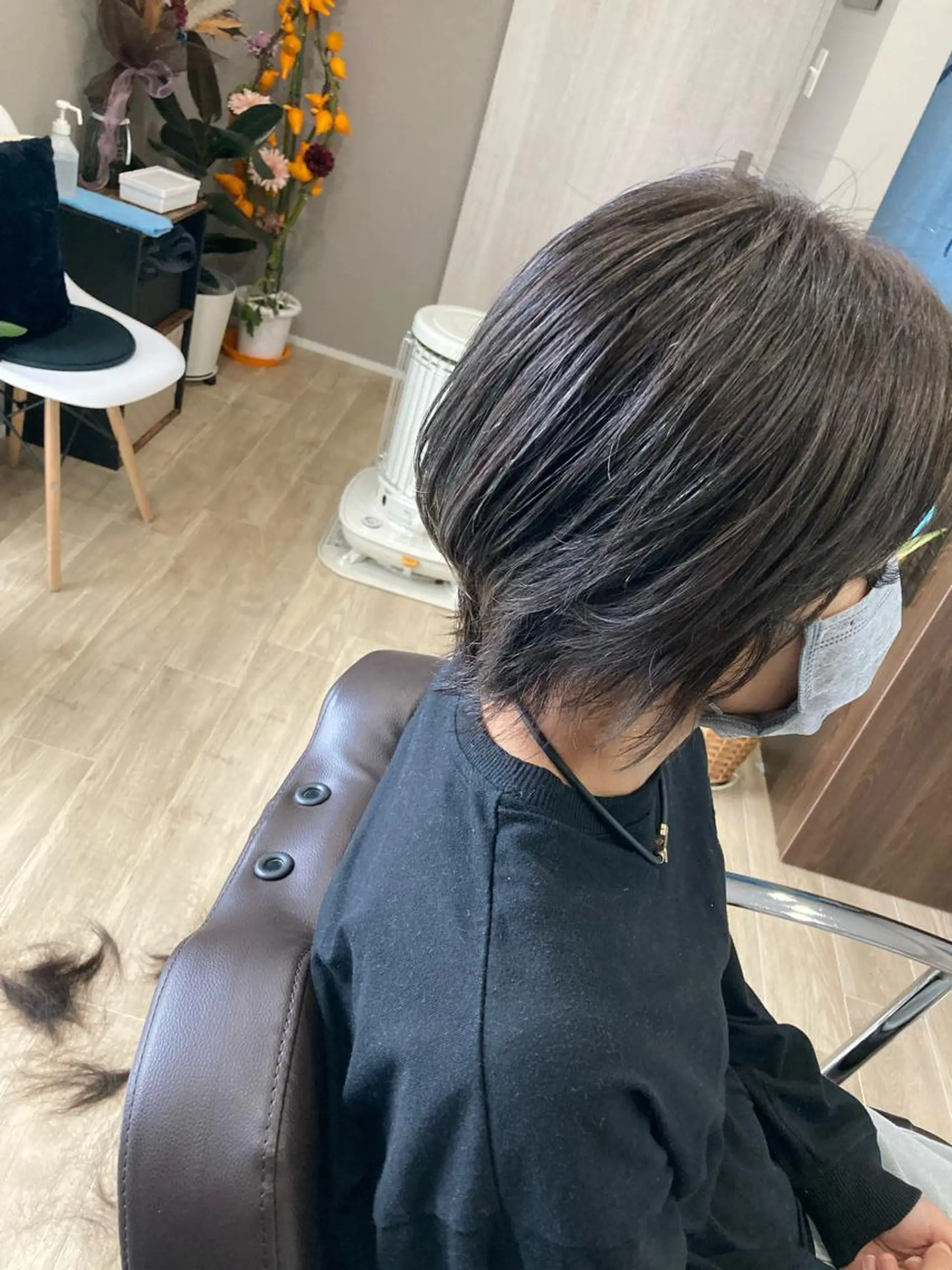 ショート カラー ダブルカラー グレージュ Hair room Leaのヘアスタイル