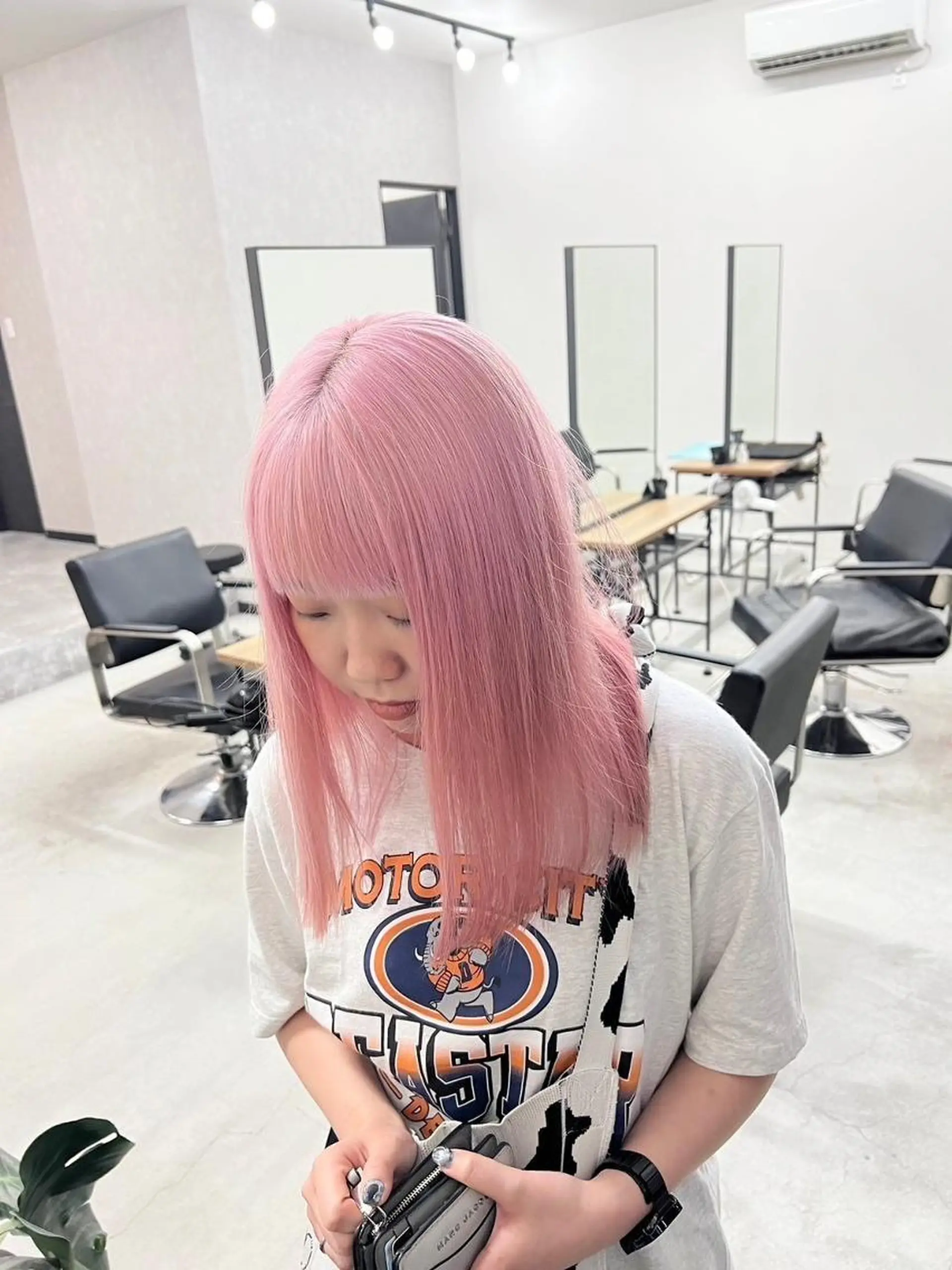 ミディアム カラー特化Eir 田嶋のヘアスタイル
