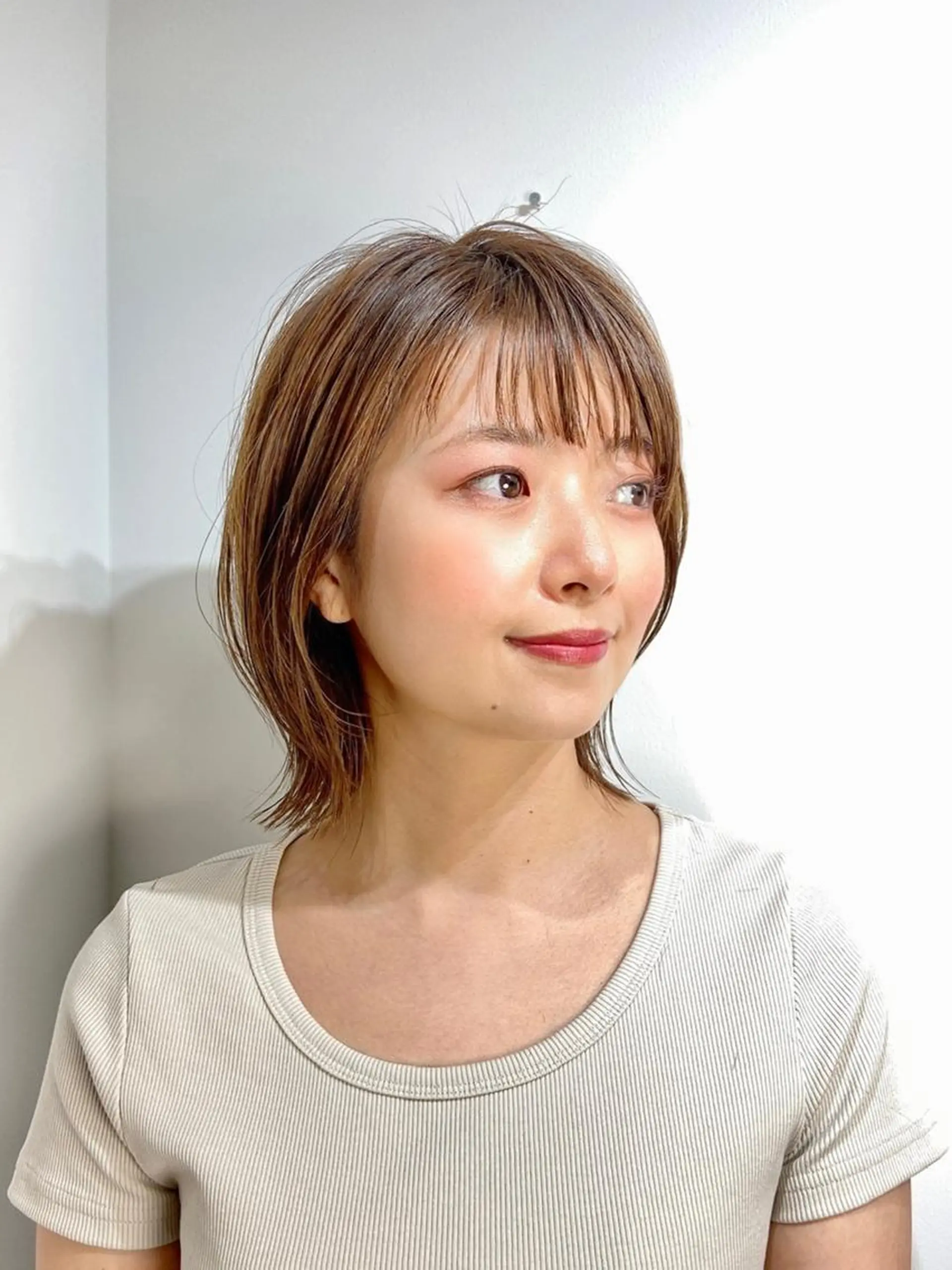 カラー ミディアム メンズ/フェザー ショート/isseyのヘアスタイル