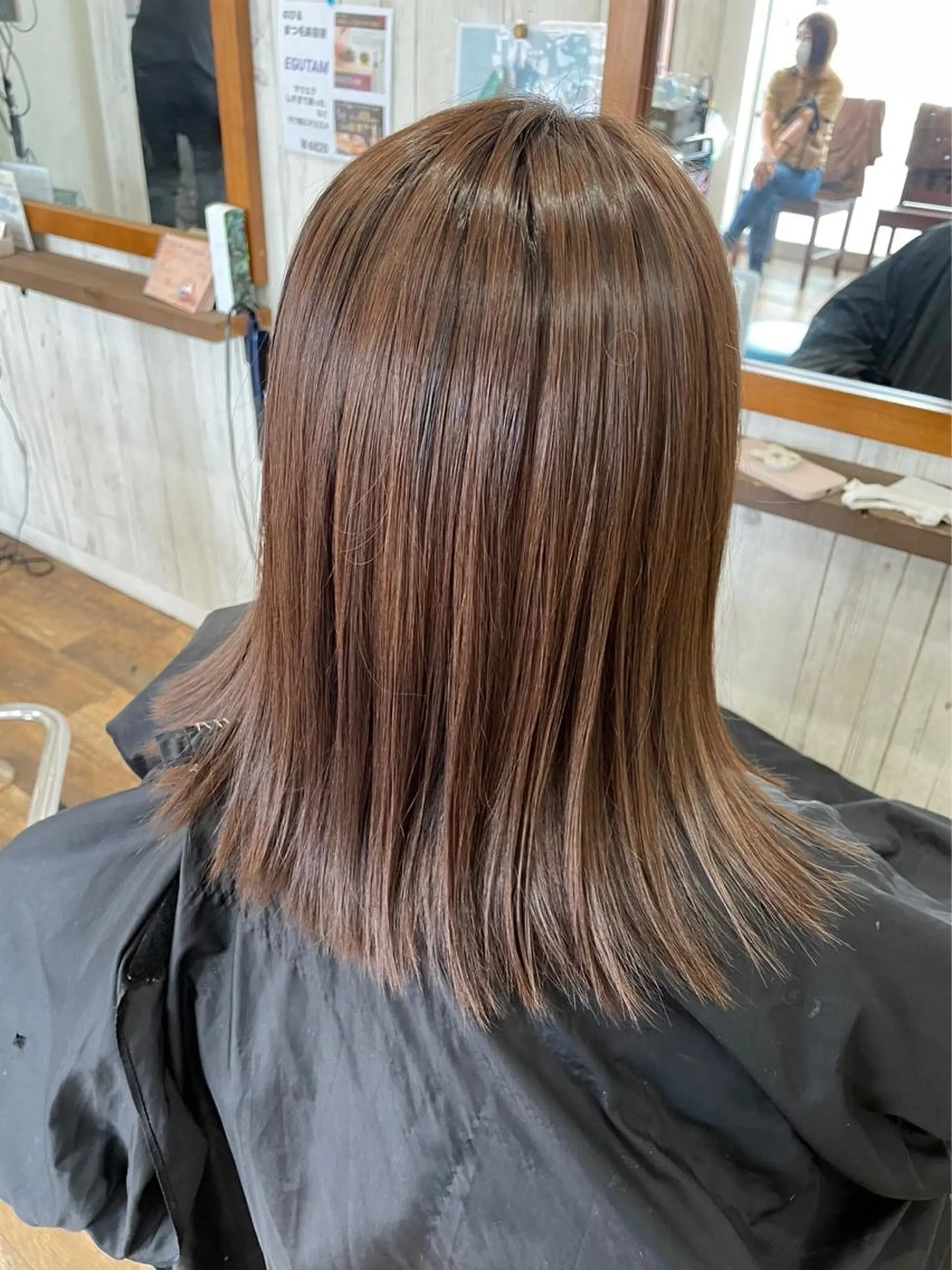 カラー Oscar mokaのヘアスタイル