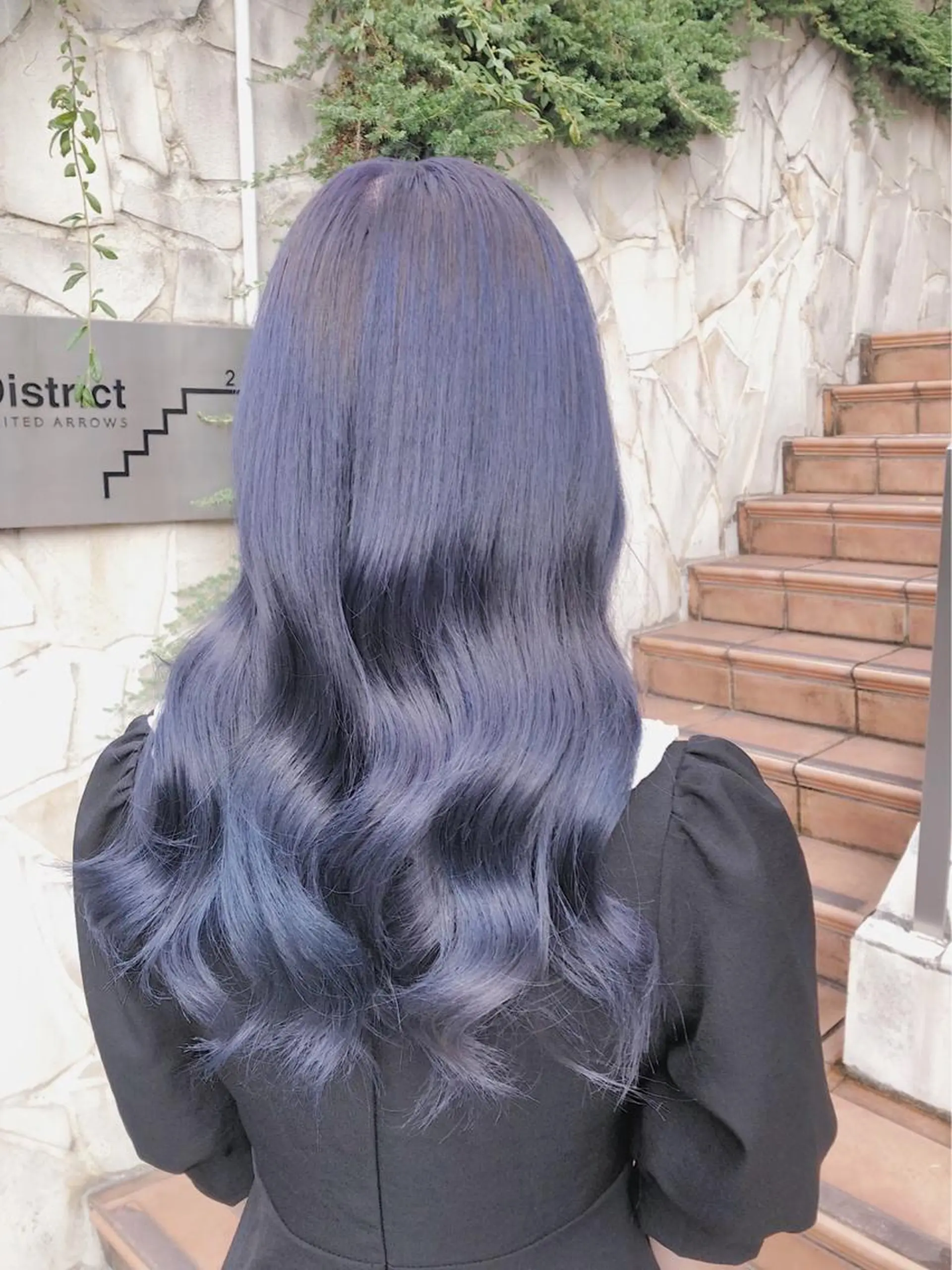 ロング カラー ヘアアレンジ メンズ キッズ メンズブリーチ アッシュ ベージュカラー ブリーチ ブルーカラー ヘアカラー トリートメント 💟Chloe原宿店 🩶ハイトーンのヘアスタイル