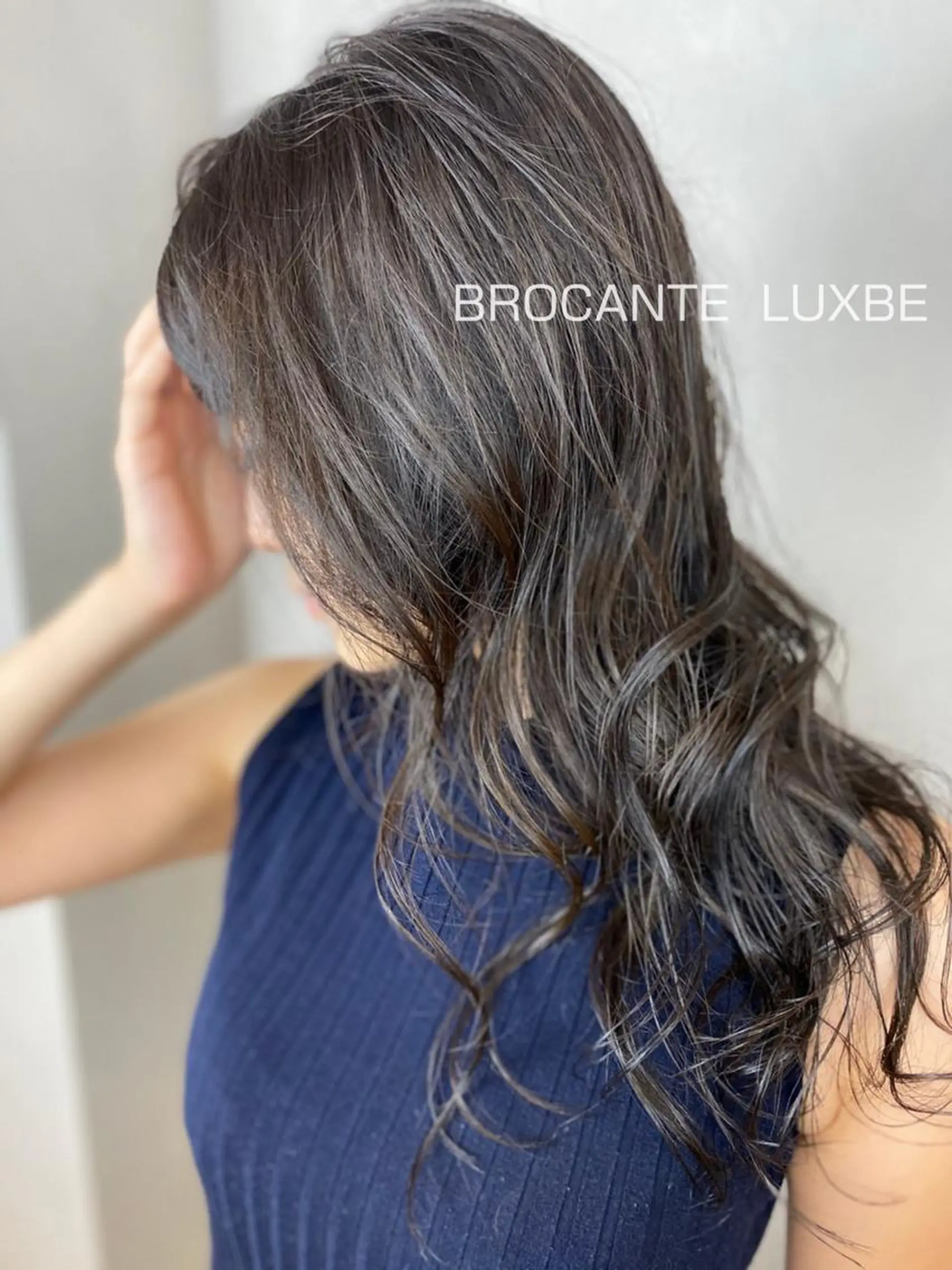 ロング カラー 透明感カラー シルバー カット ヘアカラー トリートメント BROCANTE✂︎ karasawa.nのヘアスタイル