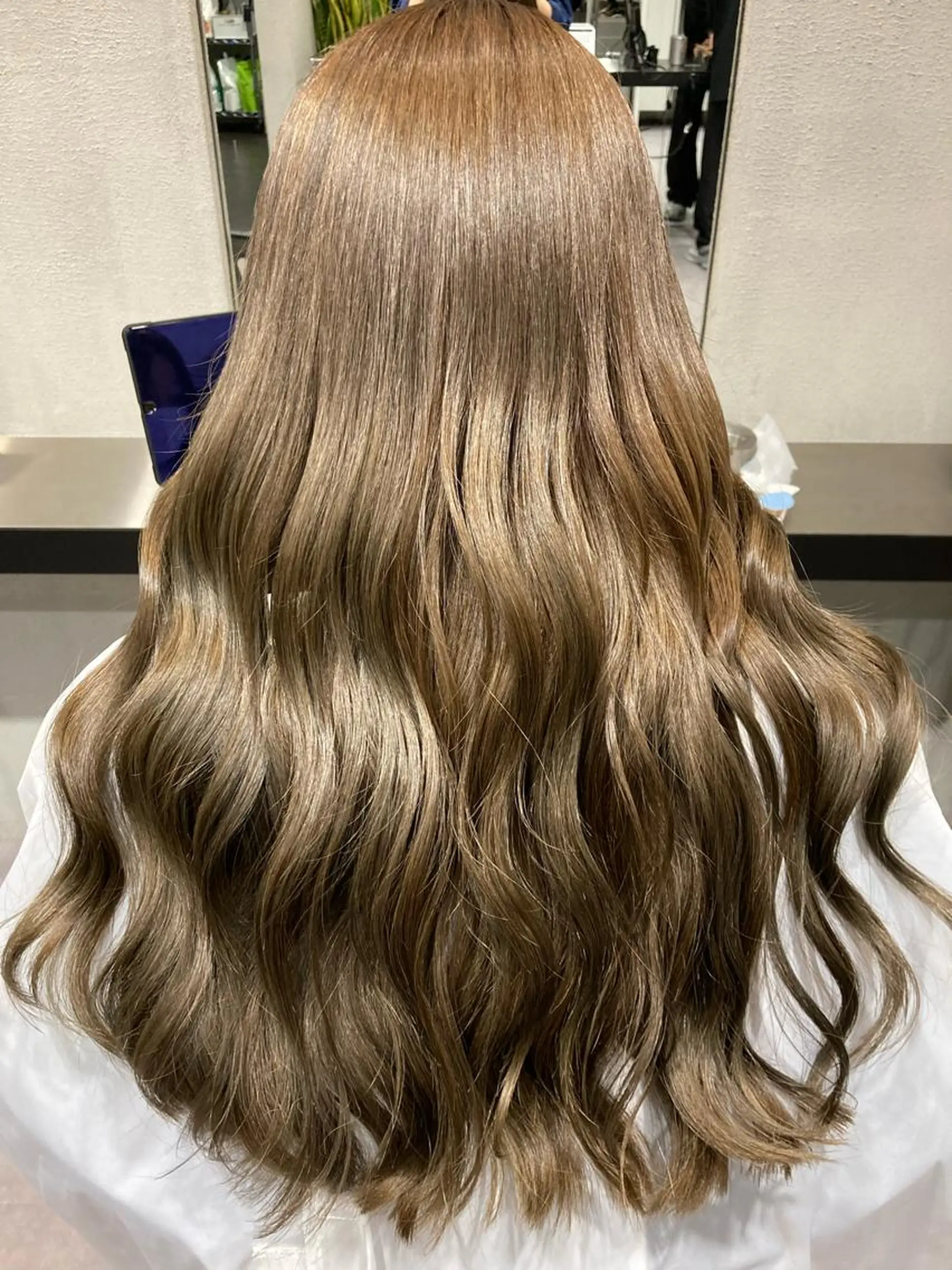 ロング カラー グレージュ ミルクティーグレージュ 豊中/メンズ特化 岡田 龍之介のヘアスタイル