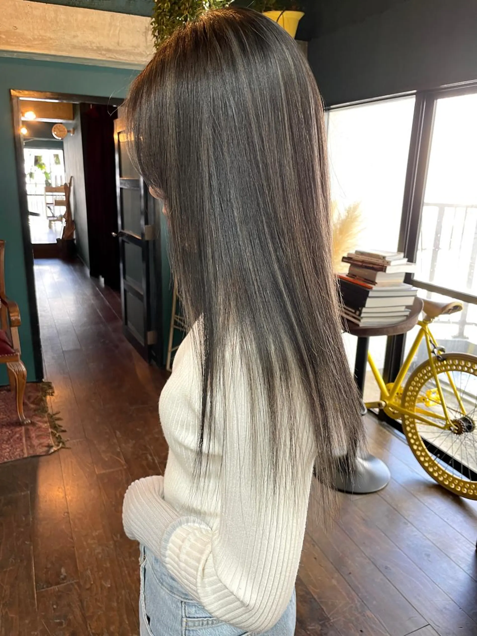 セミロング カット ヘアカラー トリートメント vivre libre所属・vivre libreのヘアスタイル