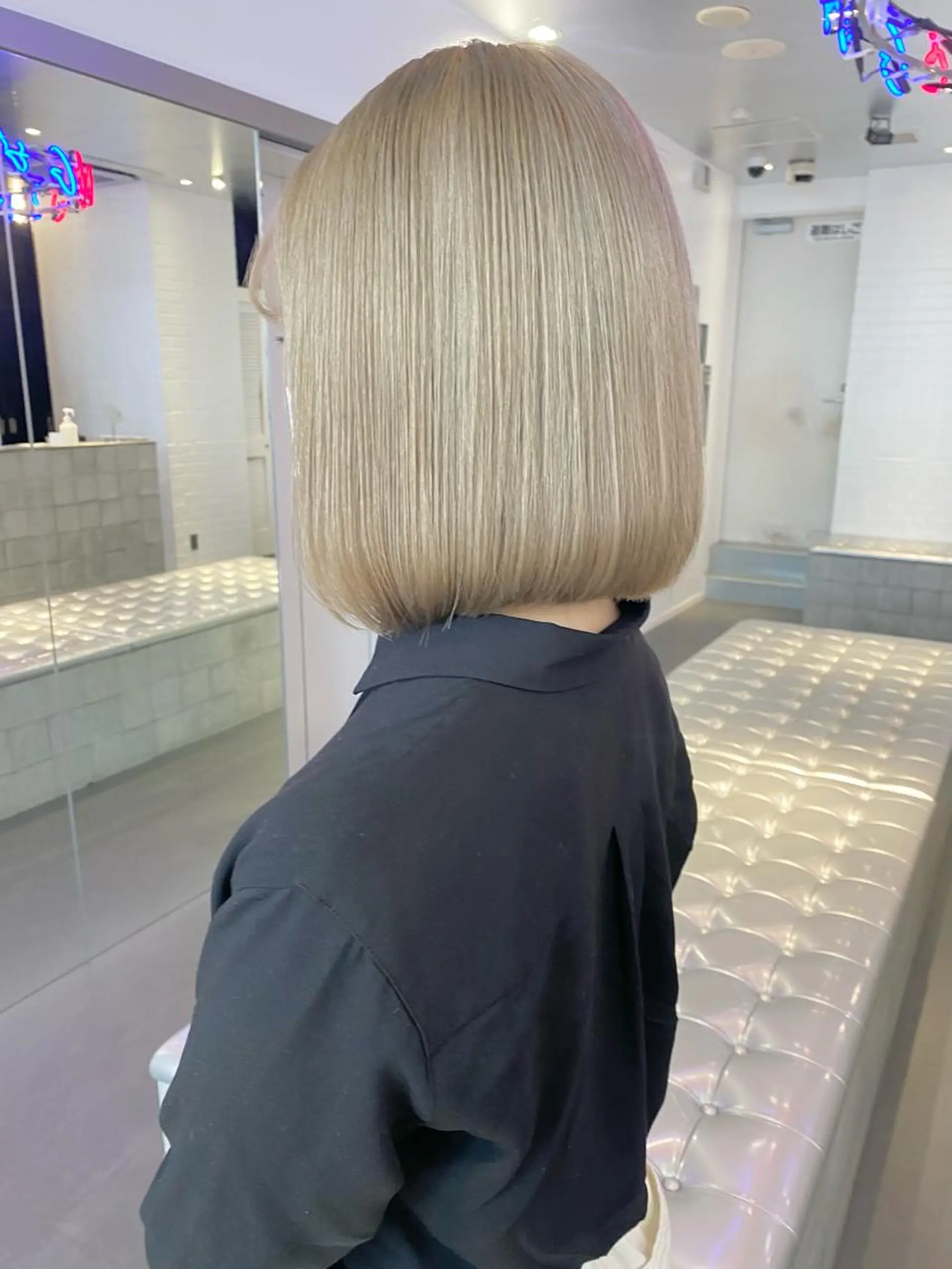 セミロング パーマ ヘアアレンジ ヘアカラー トリートメント 🎨ハイトーン/ 切りっぱなし みつきのヘアスタイル