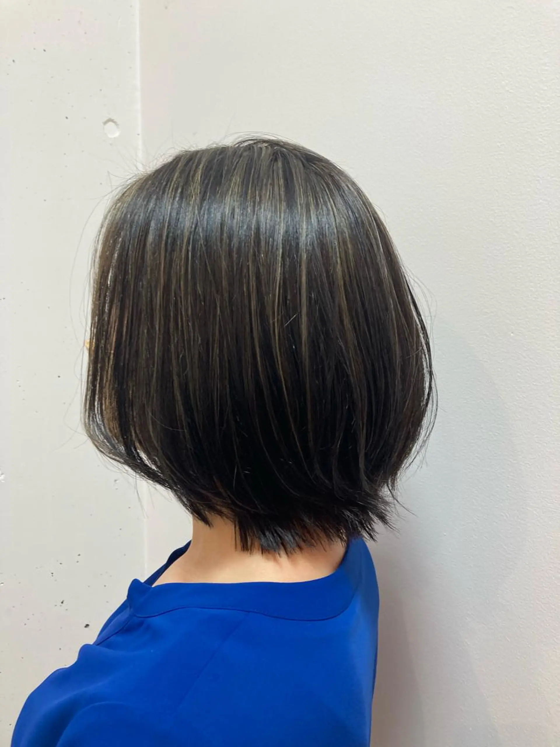 カラー 阪口 依美奈のヘアスタイル