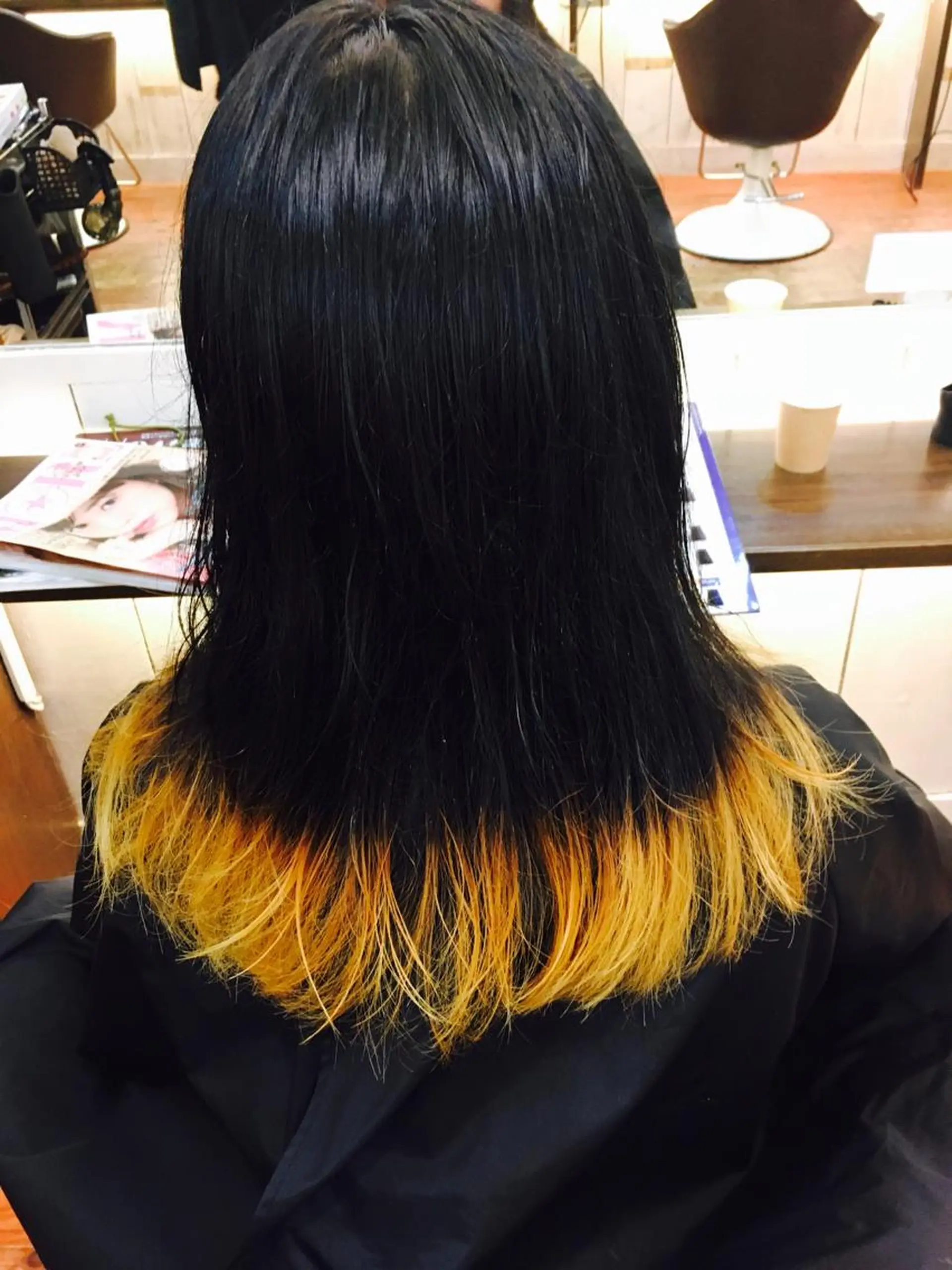 ロング カラー ブリーチ Lagom なかだのヘアスタイル