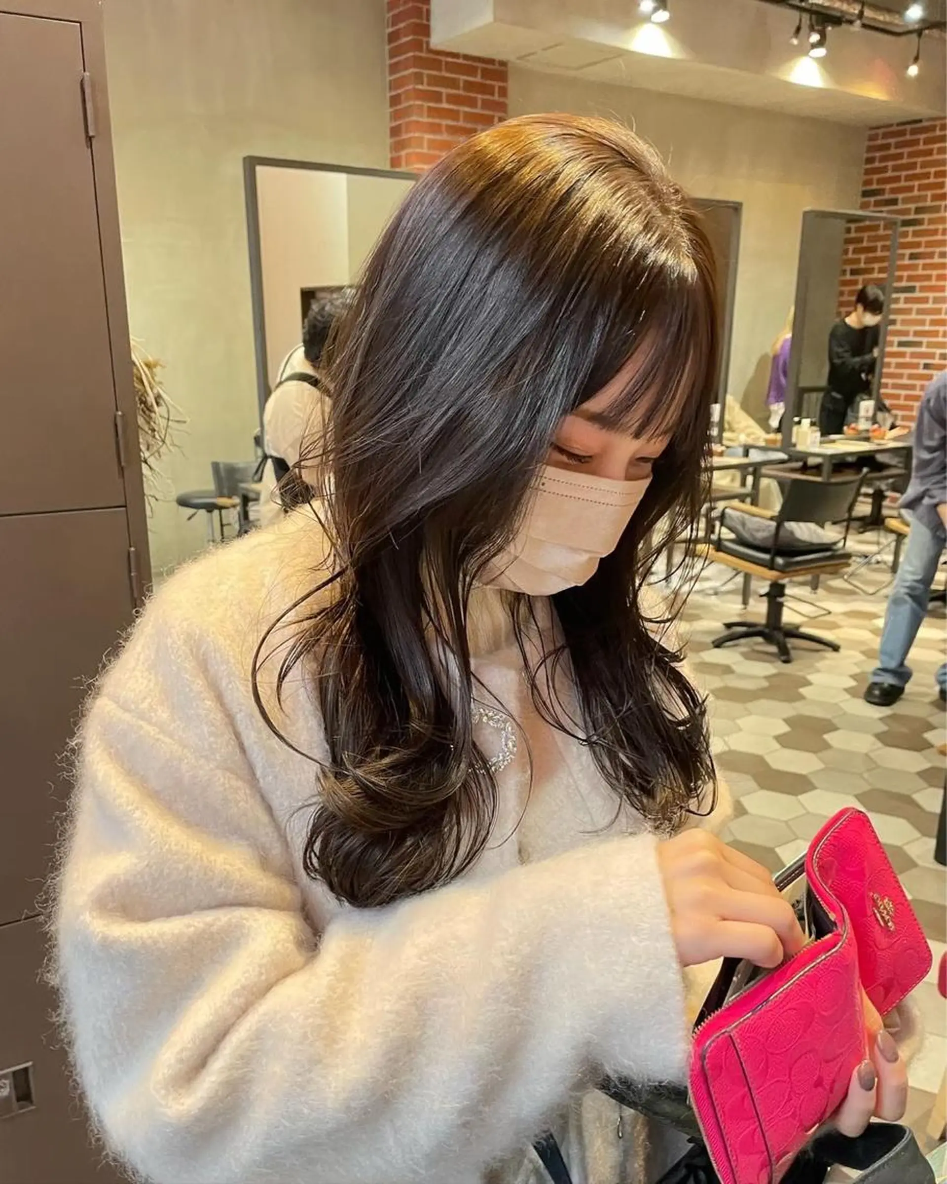 ロング 柔らかベージュ🤍 fukaのヘアスタイル