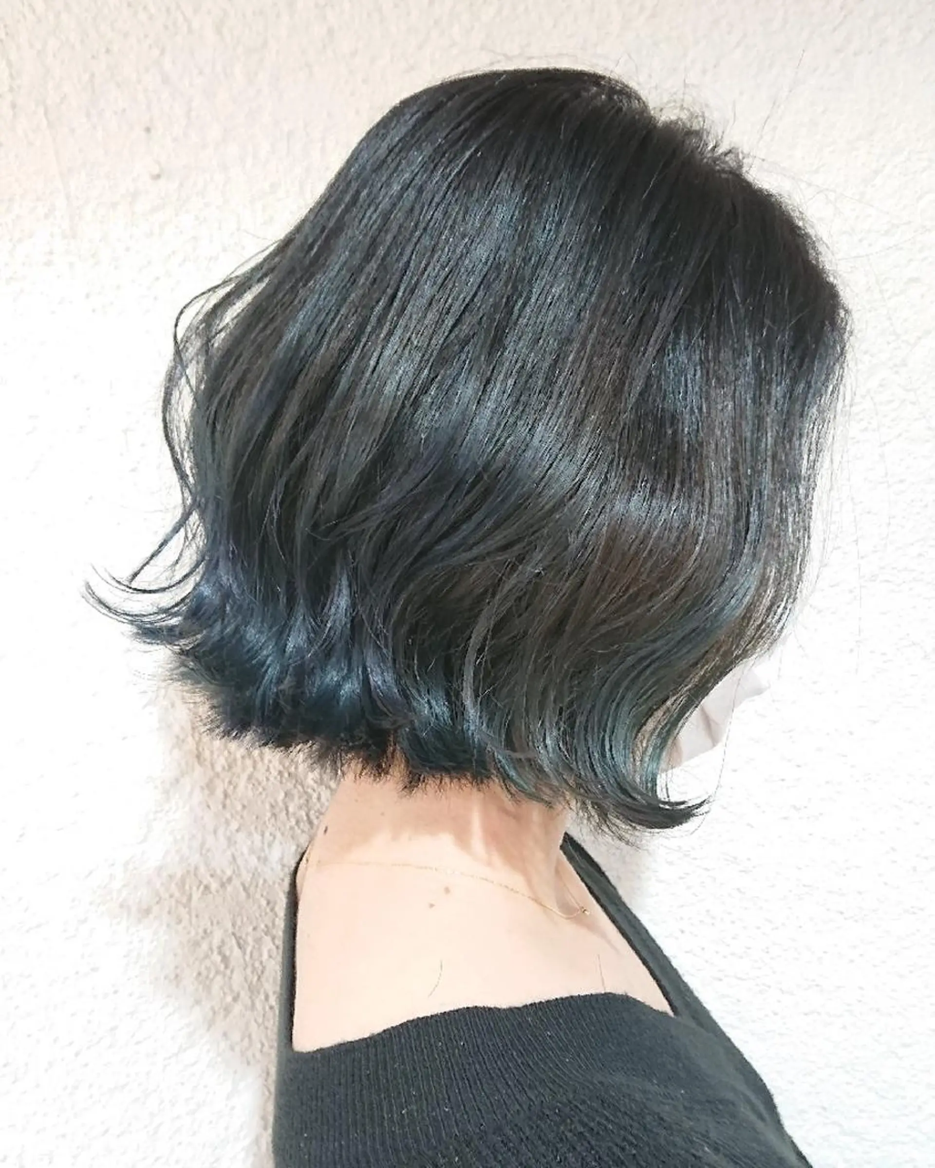 ショート カラー ブルーカラー グラデーションカラー ネイビーカラー 艶カラー/インナー /グラデ/大西小百合のヘアスタイル