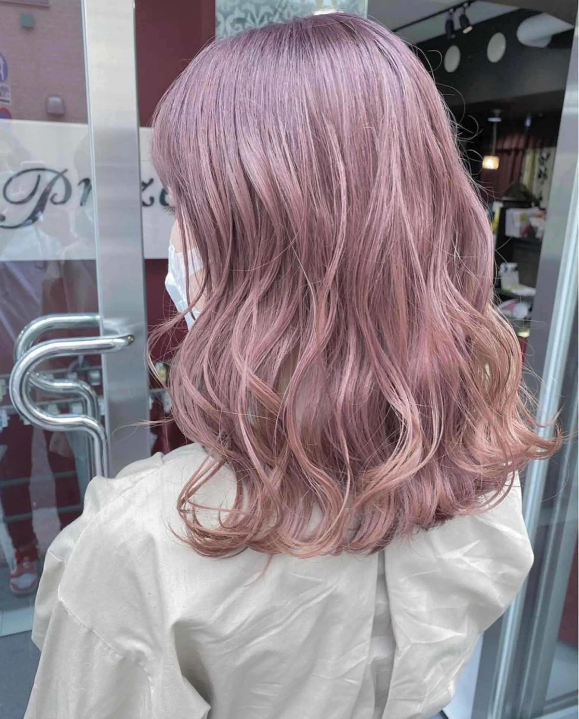 セミロング 韓国風透明感カラー 💎YUI💎のヘアスタイル