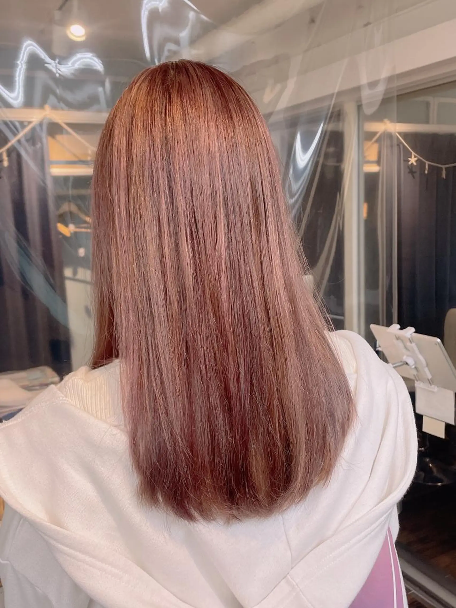 セミロング salowin 原宿店所属・髪質改善ULTOWA 縮毛矯正モリムラのヘアスタイル