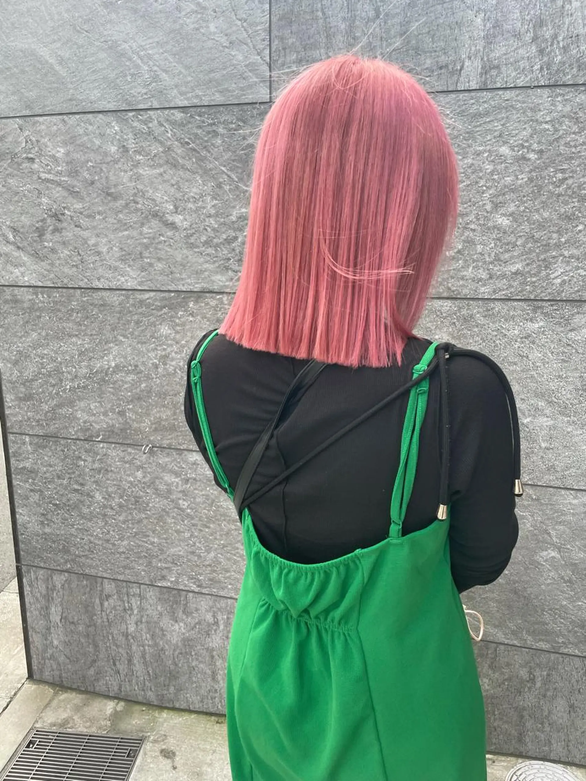 ショート カラー ヘアカラー トリートメント ヒカ/外国人風 デザインカラーのヘアスタイル