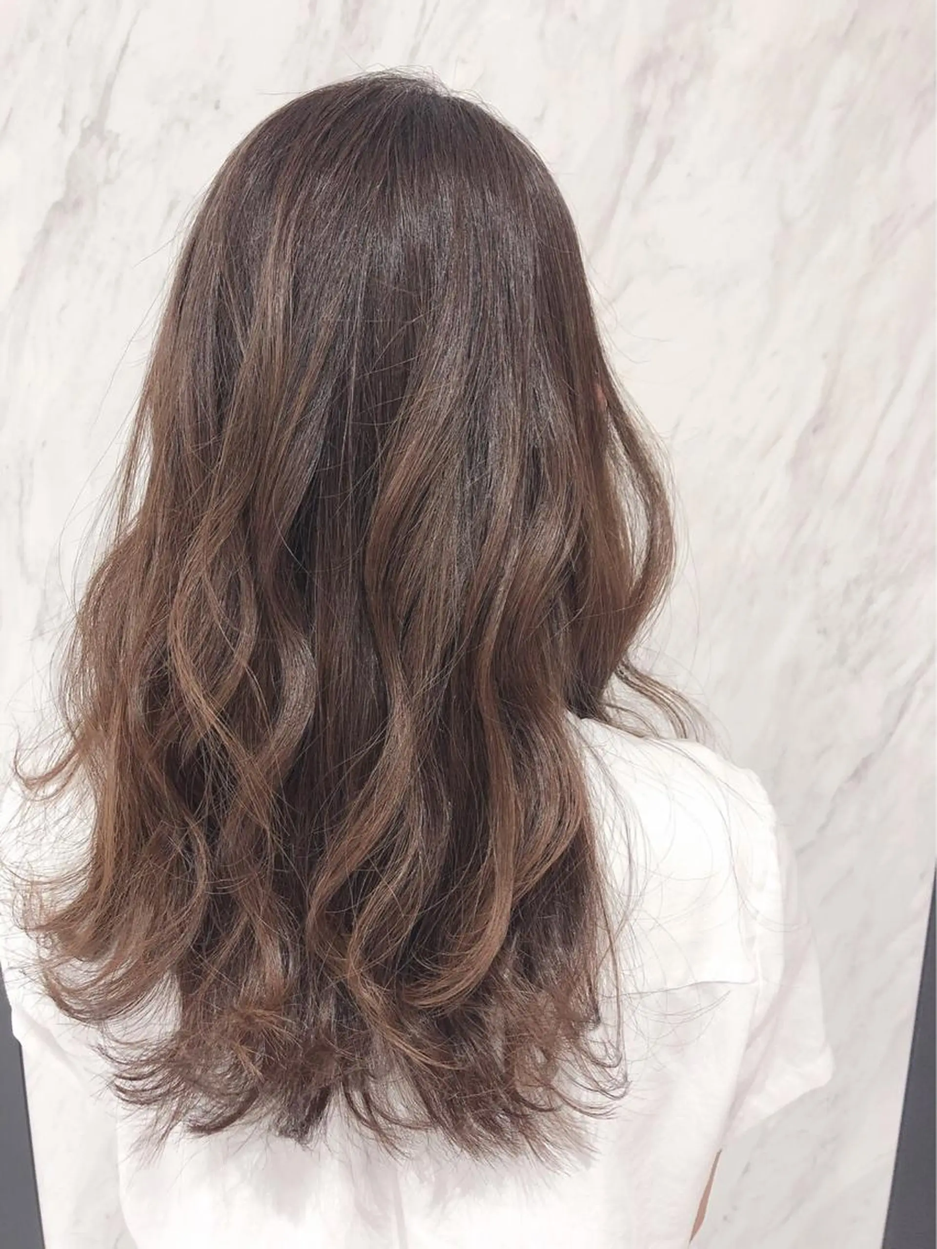 セミロング カラー カット パーマ トリートメント 田中 アキオのヘアスタイル