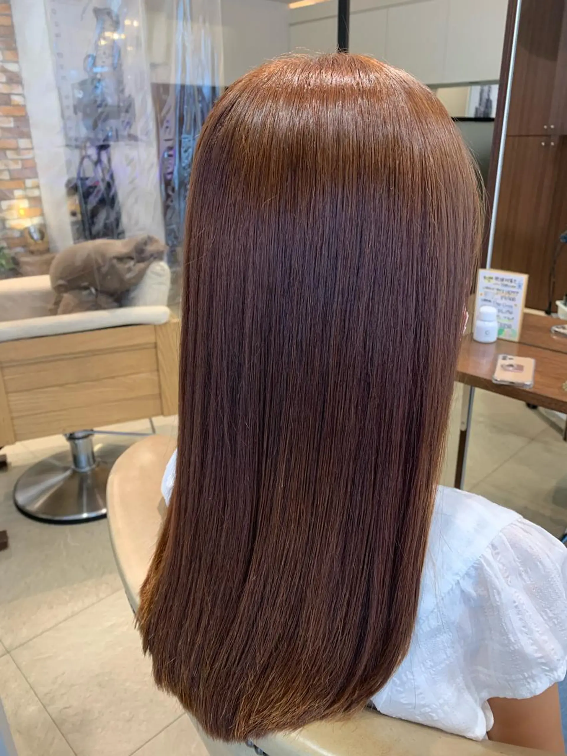 セミロング カラー ベージュカラー オレンジ オレンジベージュ 縮毛矯正 トリートメント カット ヘアカラー トリートメント newi saLyu 片岡ふきのヘアスタイル