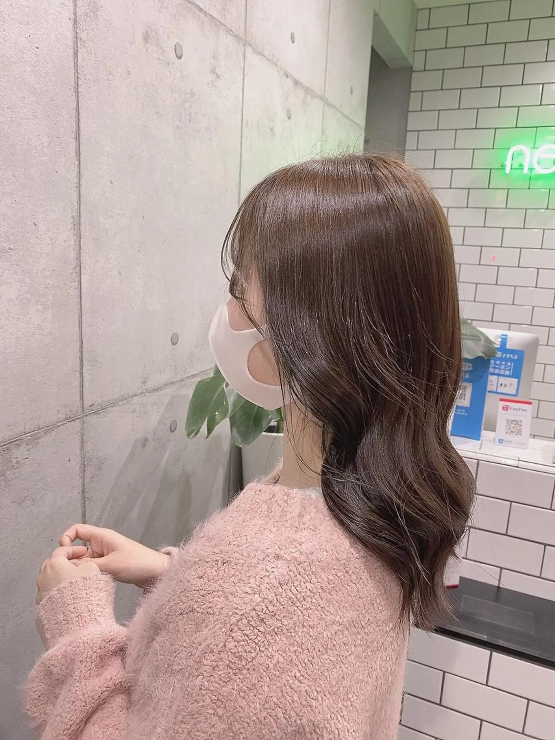 ミディアム カラー newi赤羽 HINATAのヘアスタイル