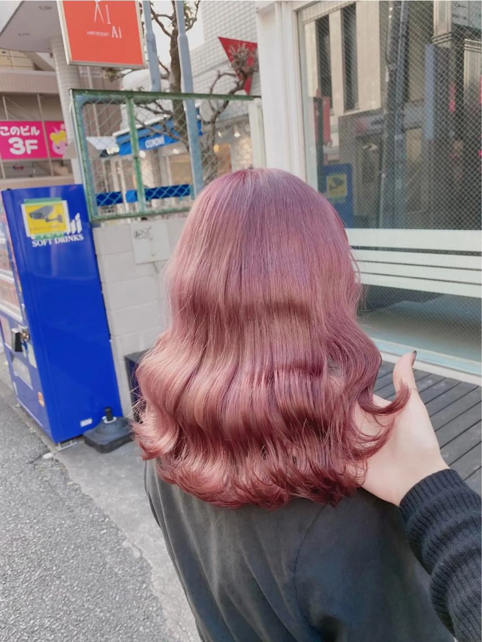 セミロング カラー ヘアカラー kotone🎀 似合わせカラーのヘアスタイル