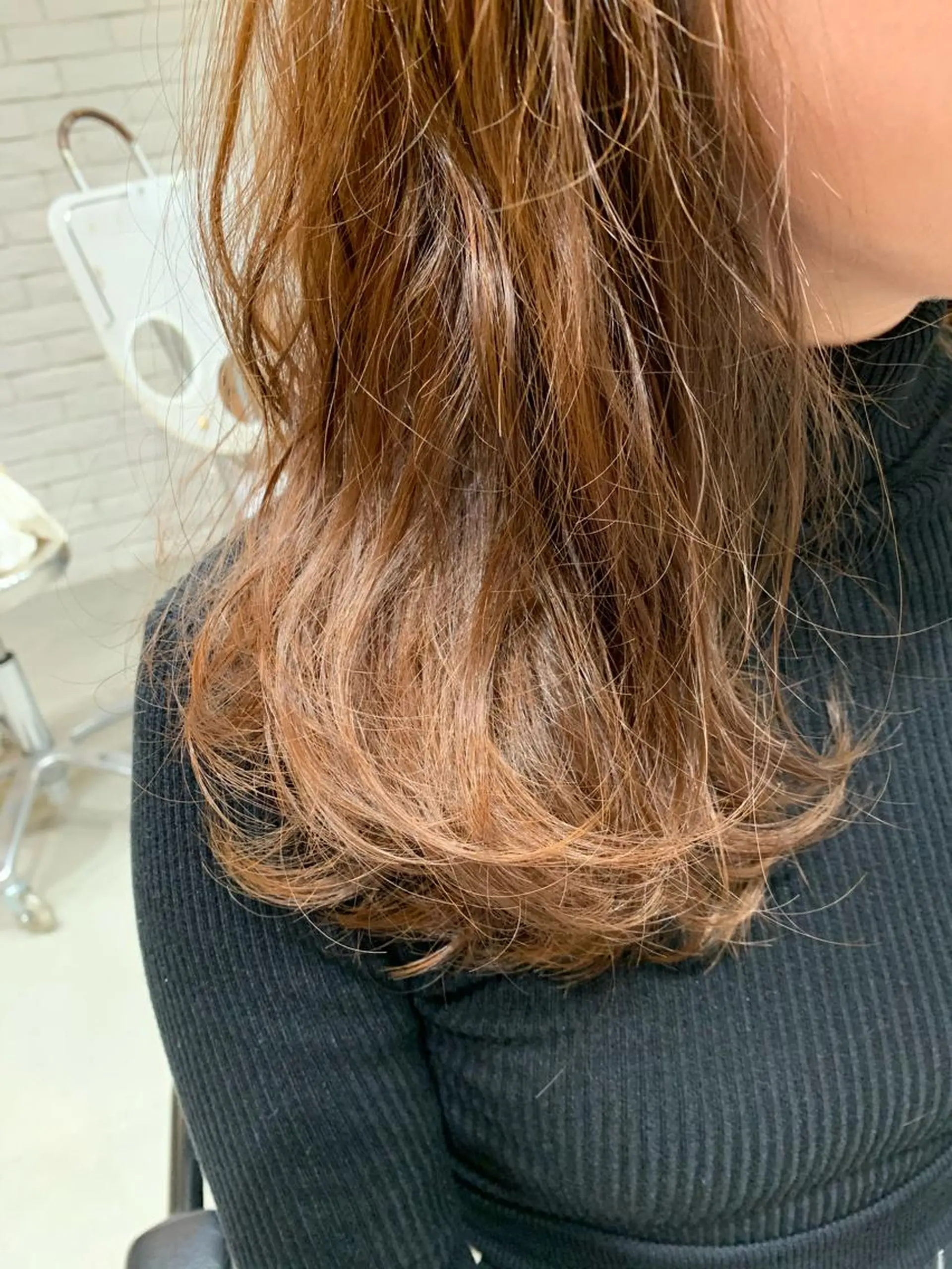 ミディアム 大木 華のヘアスタイル