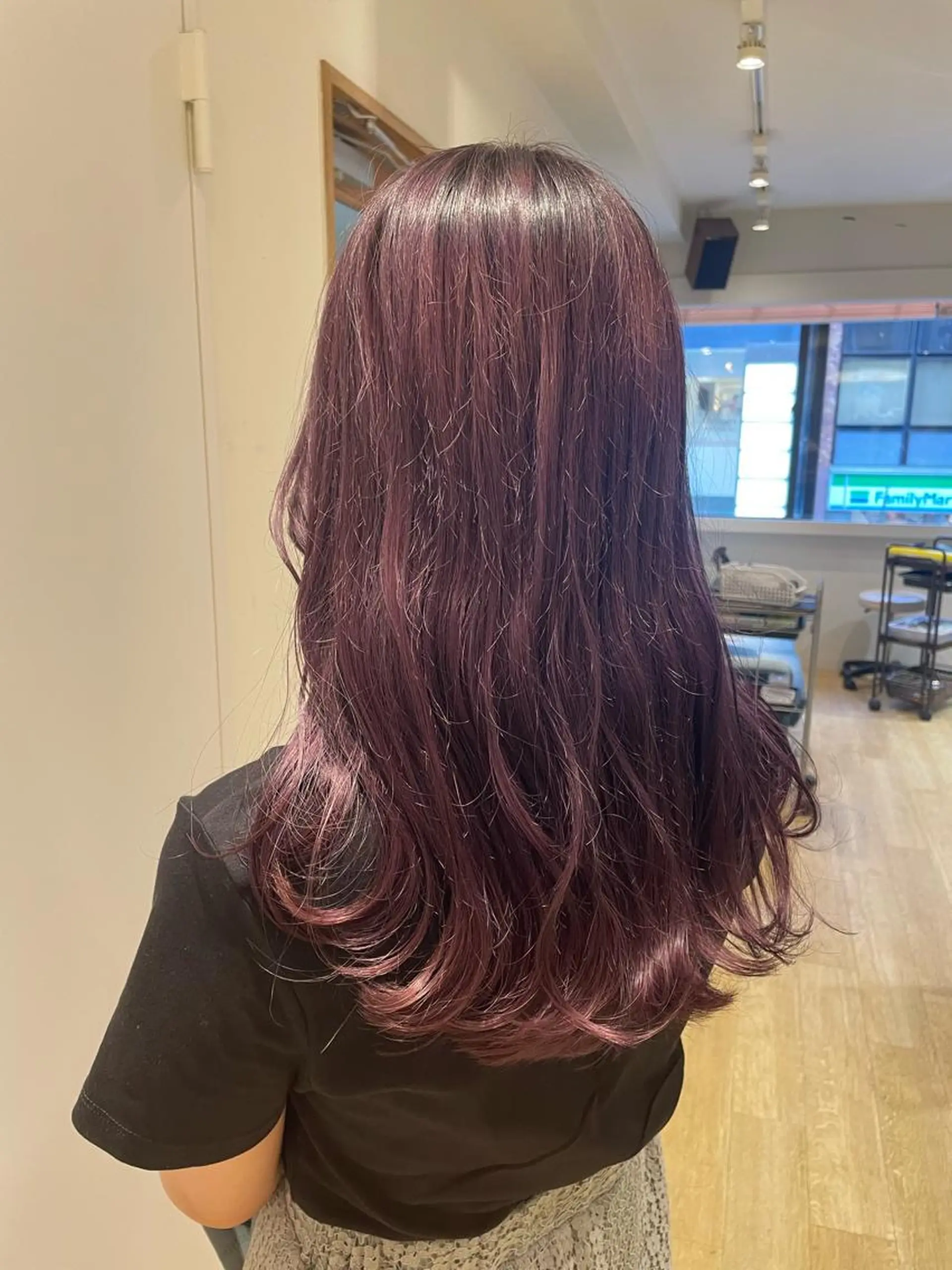 ロング カラー パーマ ヘアアレンジ メンズ キッズ ネイル マツエク・マツパ アイブロウ メンズブリーチ メンズハイトーン メンズインナーカラー メンズ韓国風 マッシュ 新宿　副店長 新井彩斗のヘアスタイル