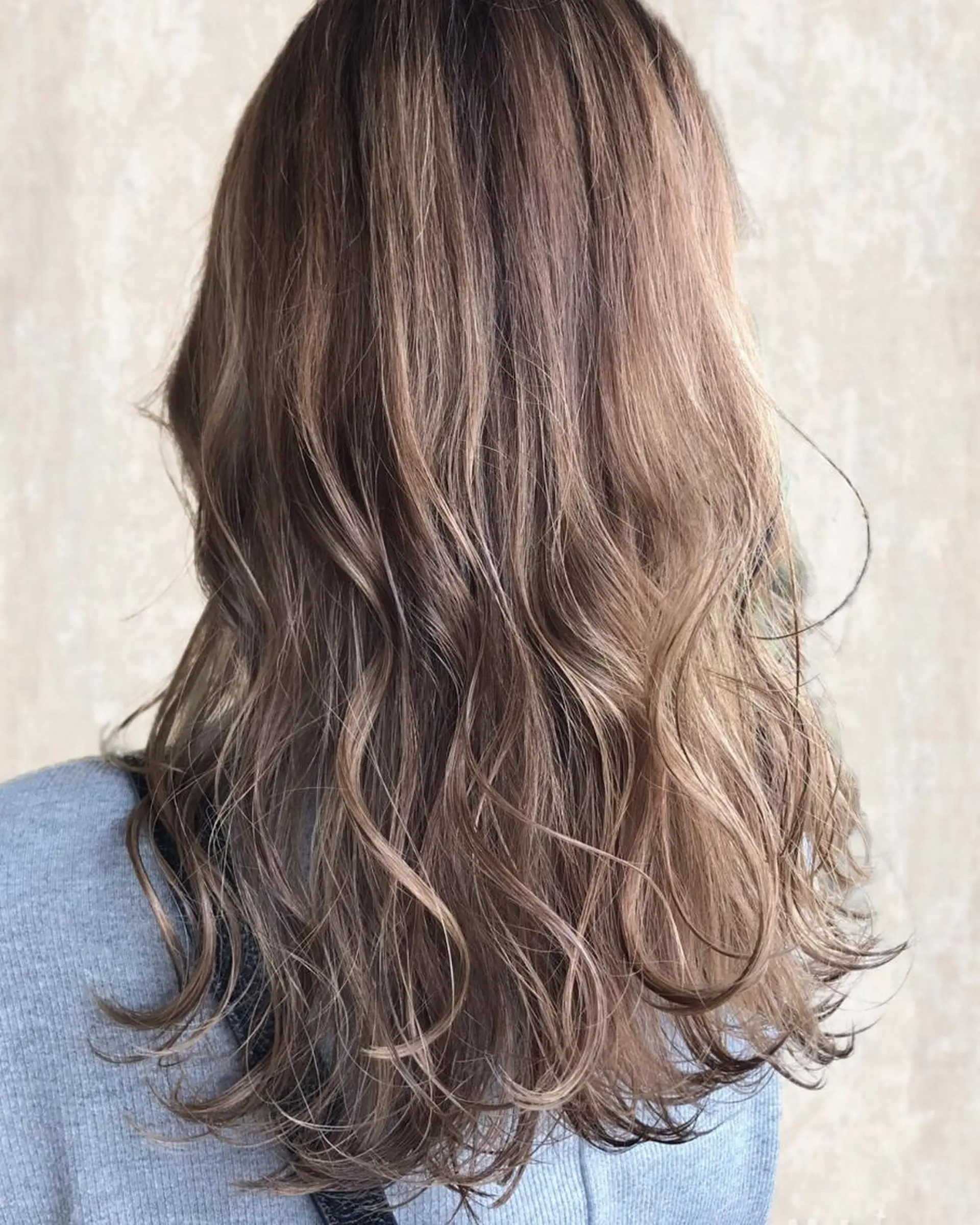 ロング ロングレイヤー レイヤーカット ロング hair works raptureのヘアスタイル