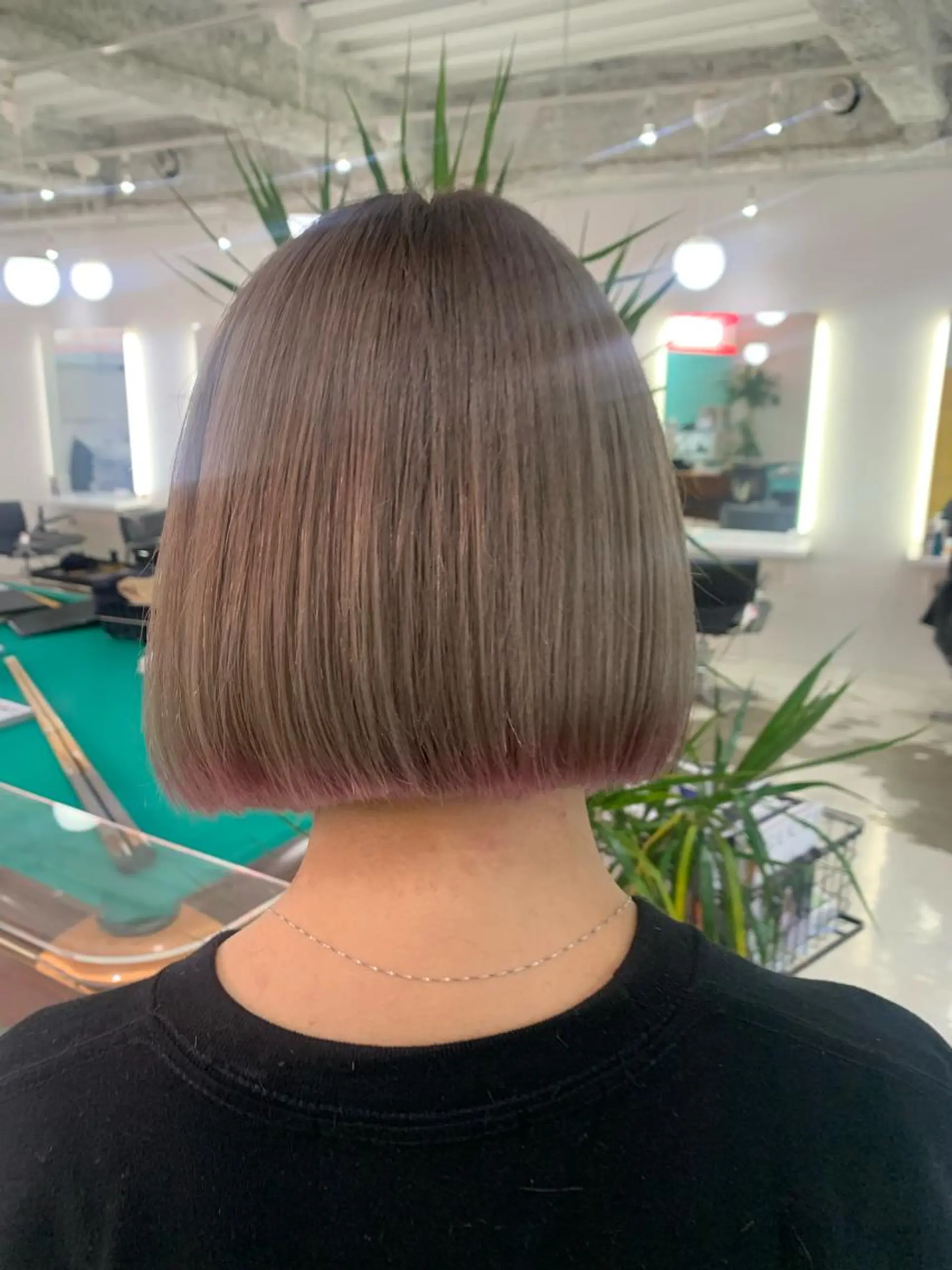 ショート カラー ヘアアレンジ カット ヘアカラー 🧨ブリーチー×ボブ レイヤー💎じゅえるのヘアスタイル