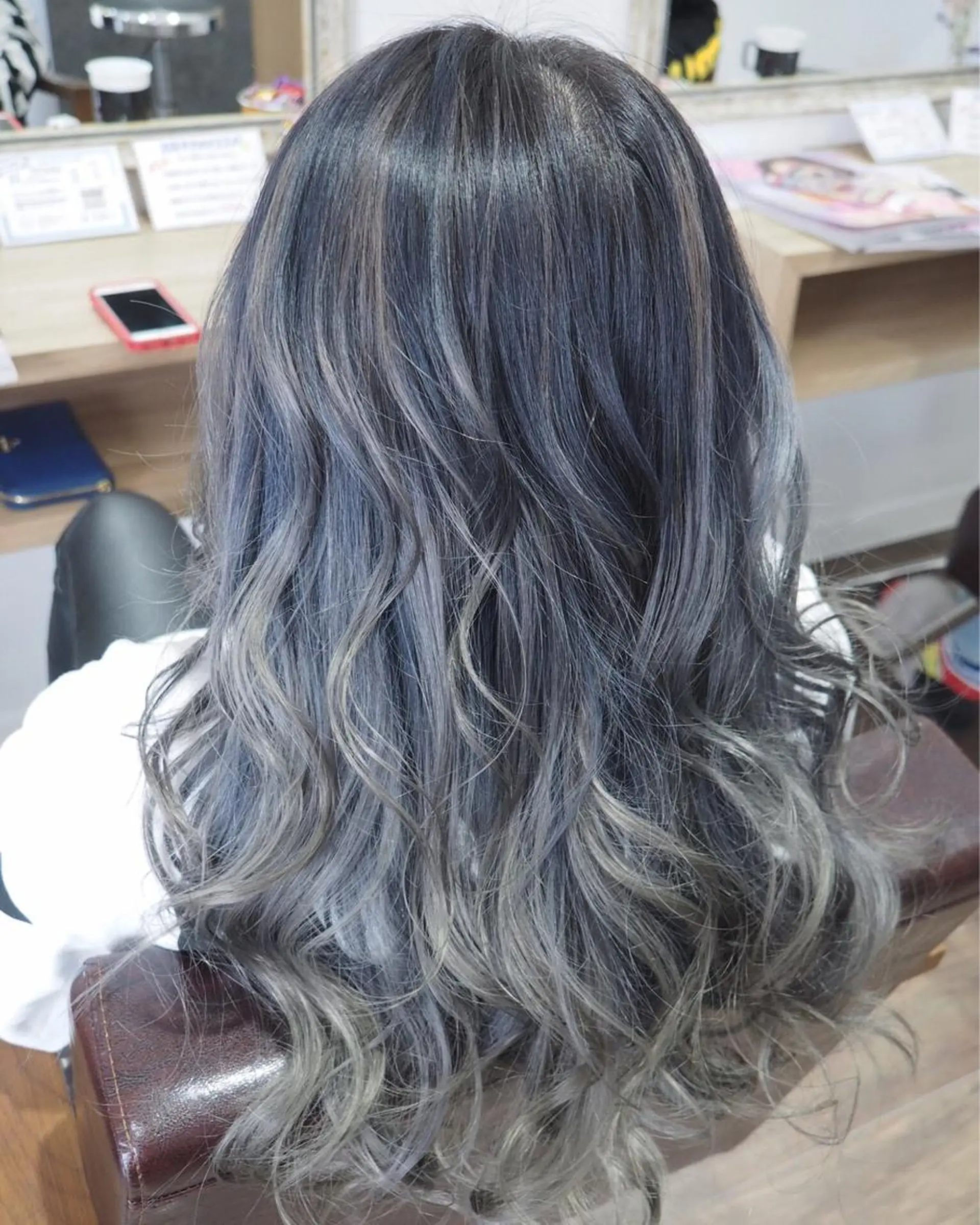 ロング カラー ヘアカラー トリートメント HAIR&MAKE AXIS所属・土屋 貴章のヘアスタイル