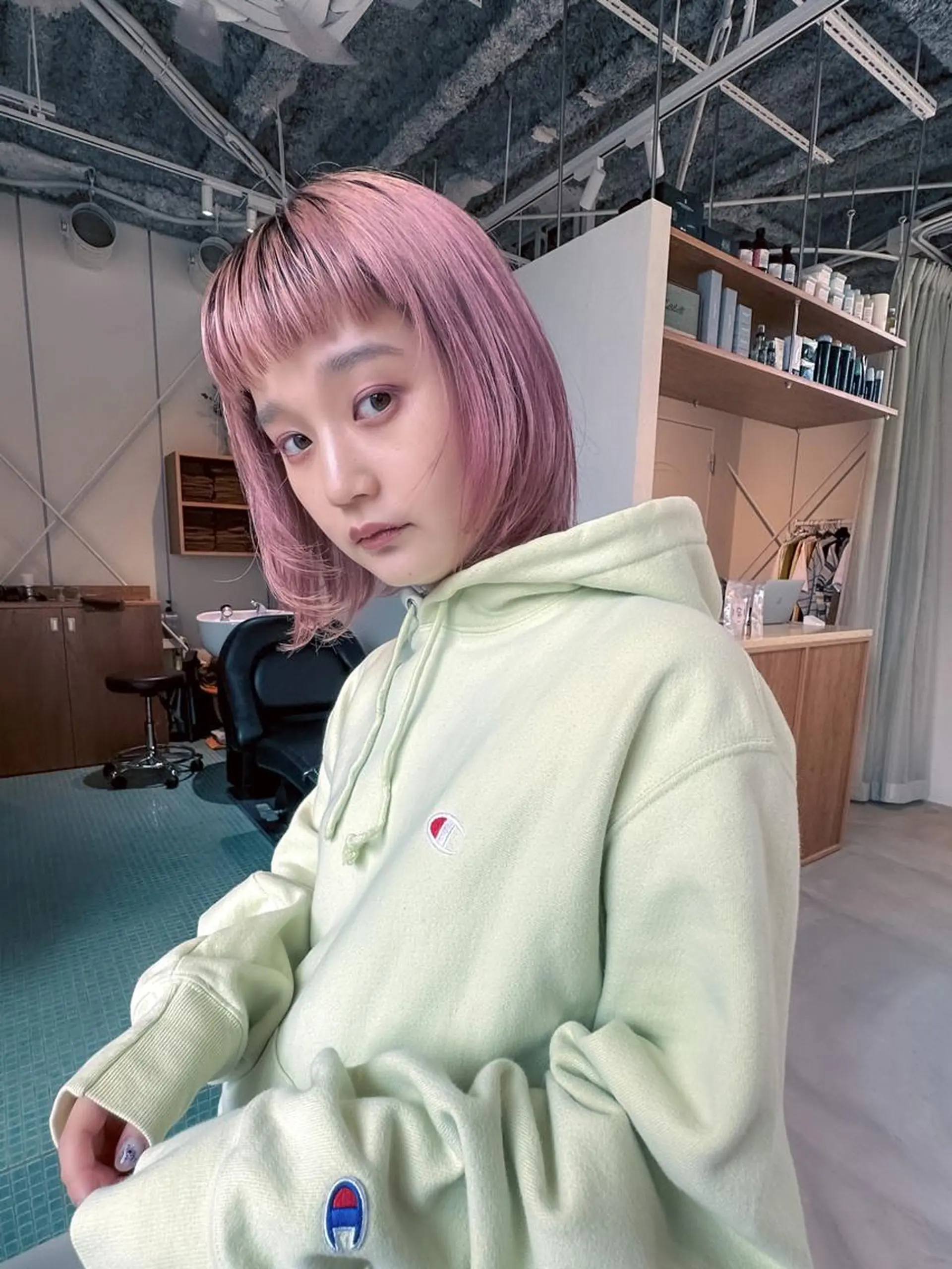 ミディアム yelm (official)のヘアスタイル