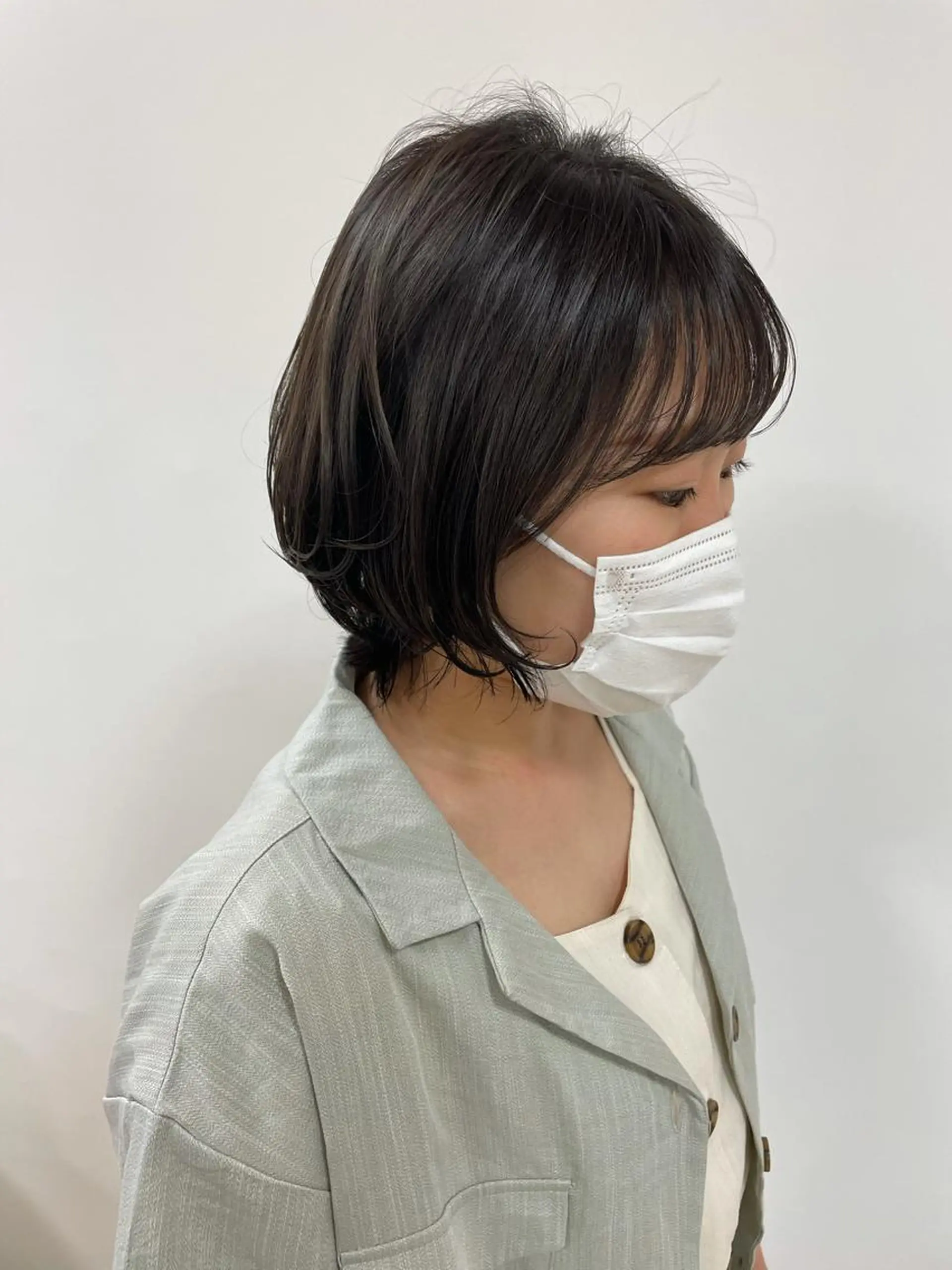 ショート カラー カット ヘアカラー トリートメント 顔まわりカット✄ ベージュカラー🧸のヘアスタイル