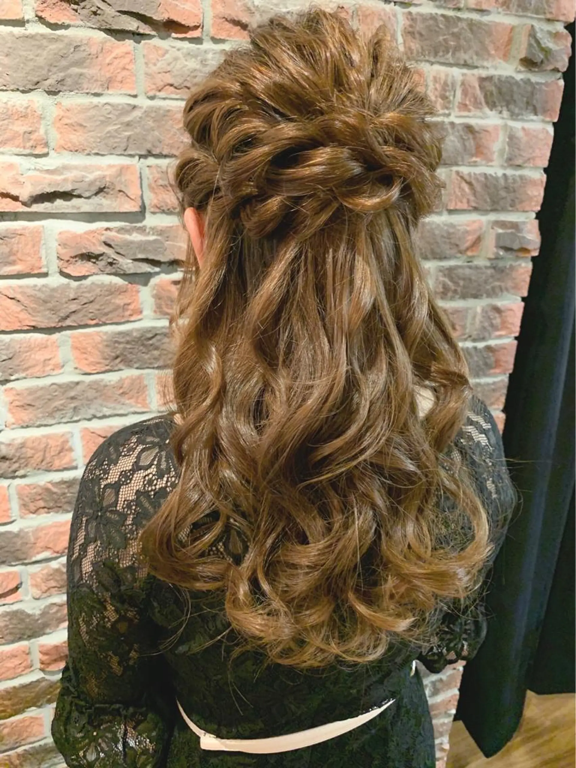 ロング ヘアセット ambleluxe 🌈透明感カラー中野のヘアスタイル