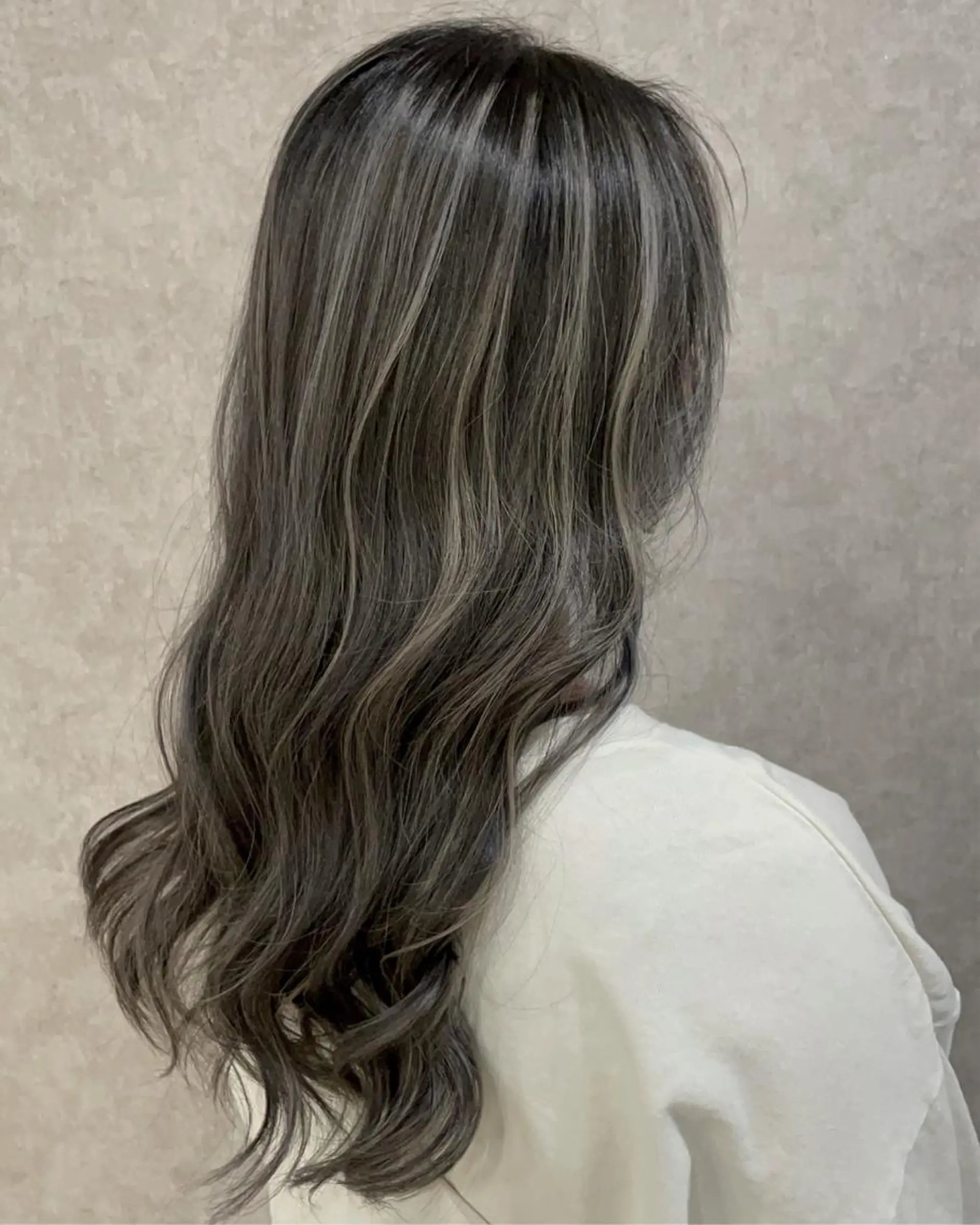 カラー ハイライトカラー ヘアカラー Taku ／ケアハイトーンのヘアスタイル