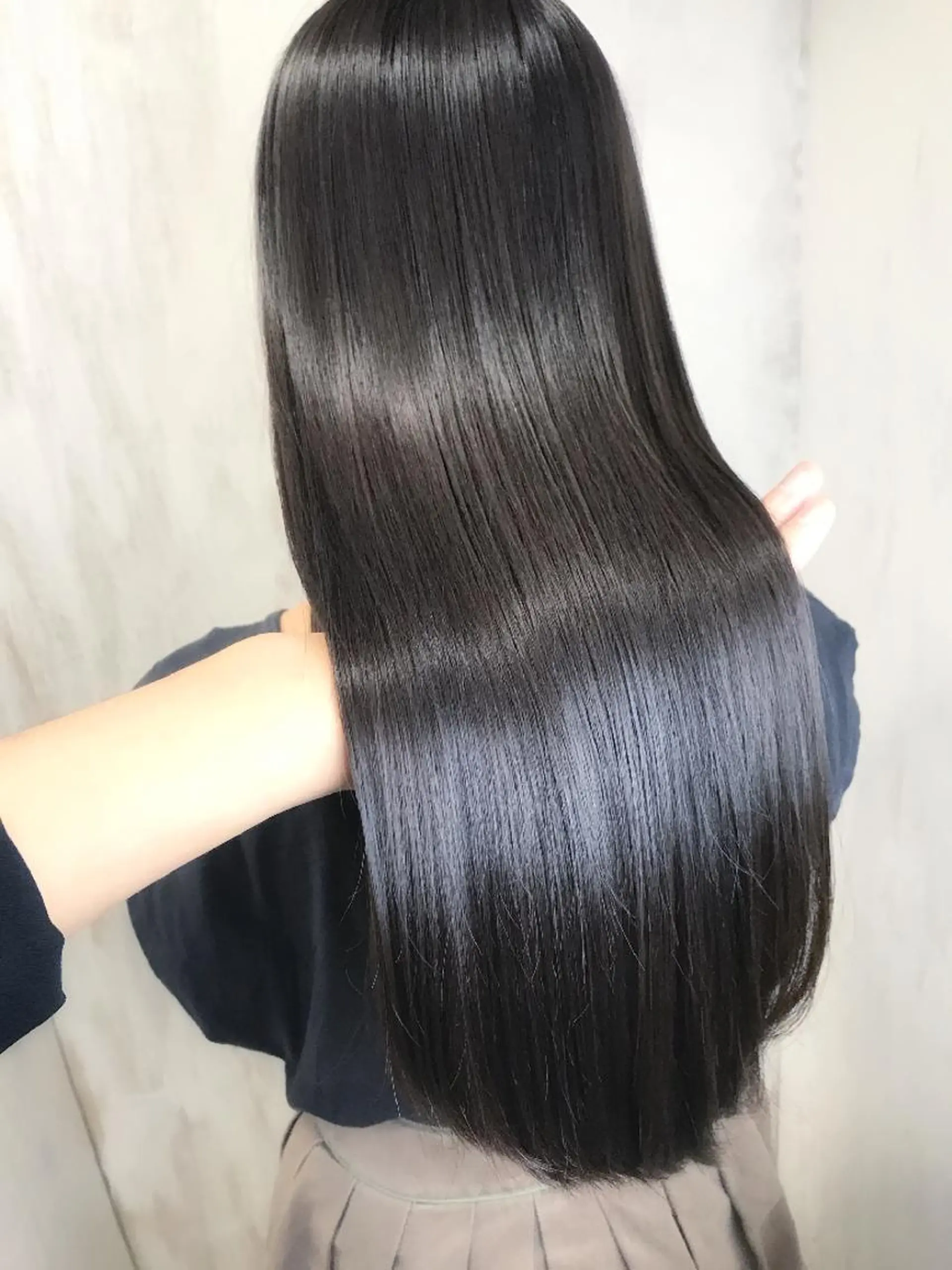 ロング カラー カット 縮毛矯正 トリートメント AnFye une qatllのヘアスタイル
