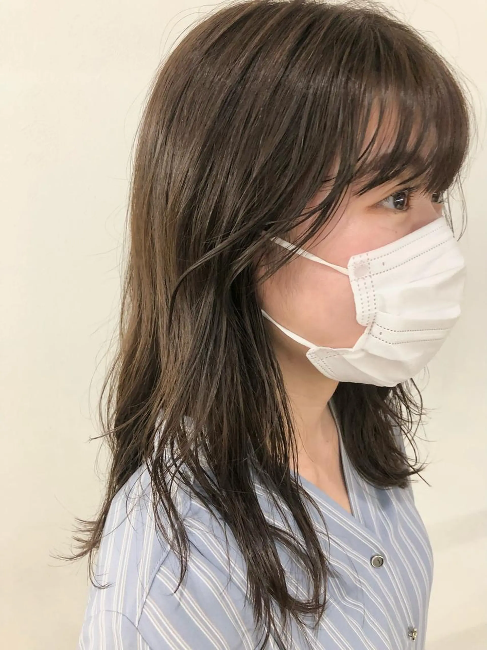 ロング カラー アッシュ ベージュカラー オレンジ miyu✂︎Lien 上品なブリーチカラーのヘアスタイル