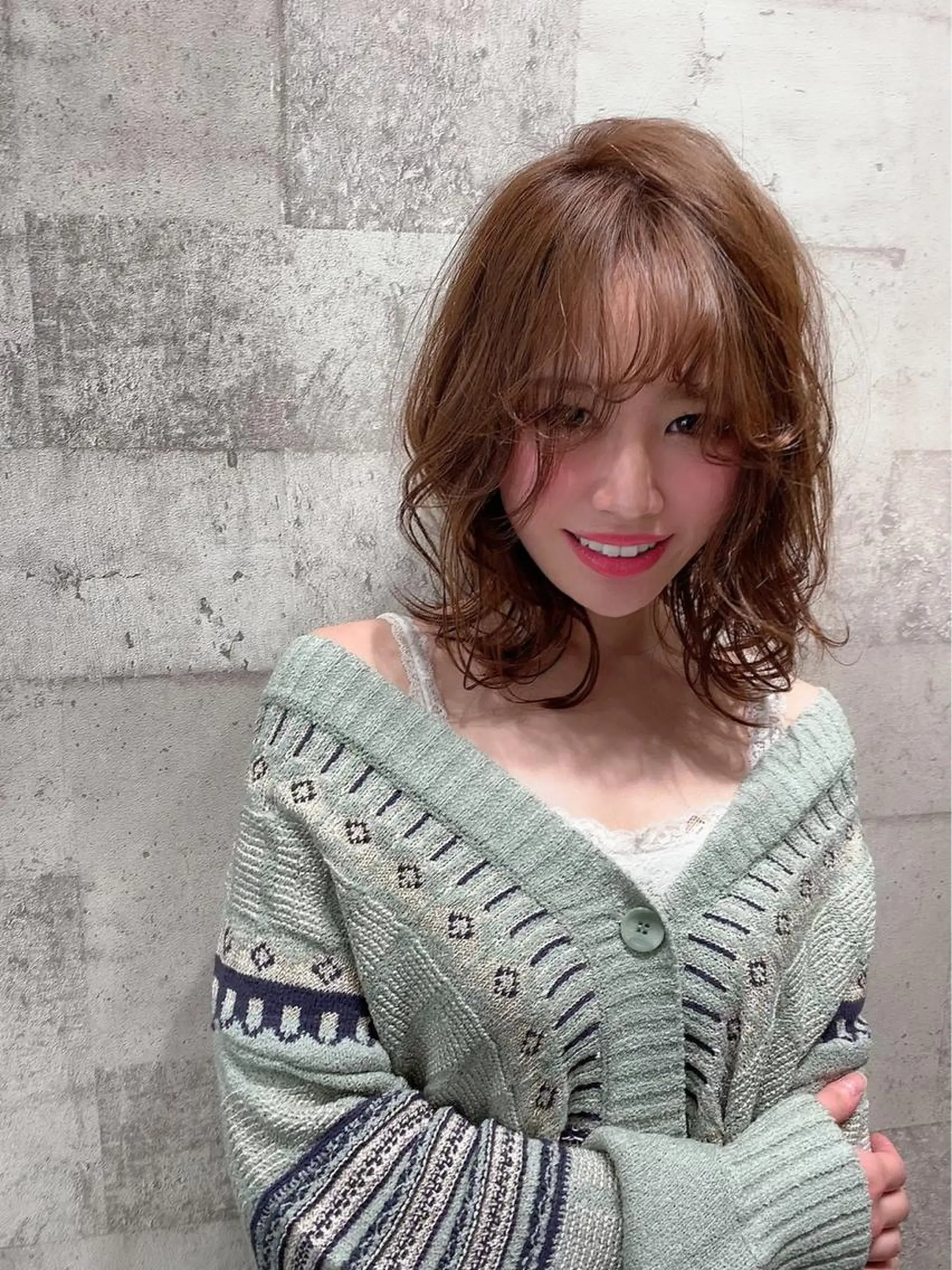 ミディアム カラー Pentas所属・〜貴女の人生に寄り添 う〜オダ　ジュンペイのヘアスタイル