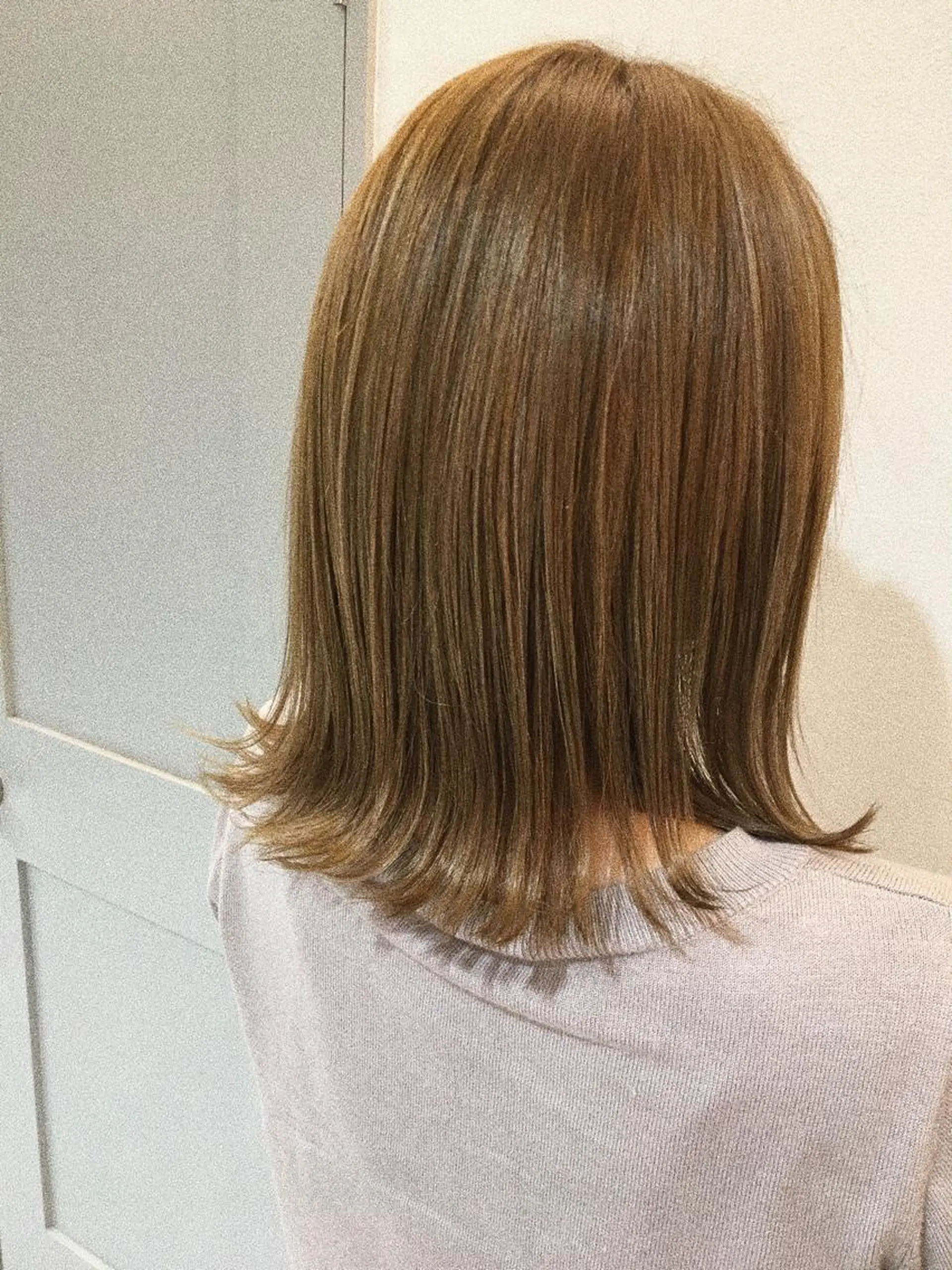 ミディアム カラー ベージュカラー 船津 佳奈美のヘアスタイル