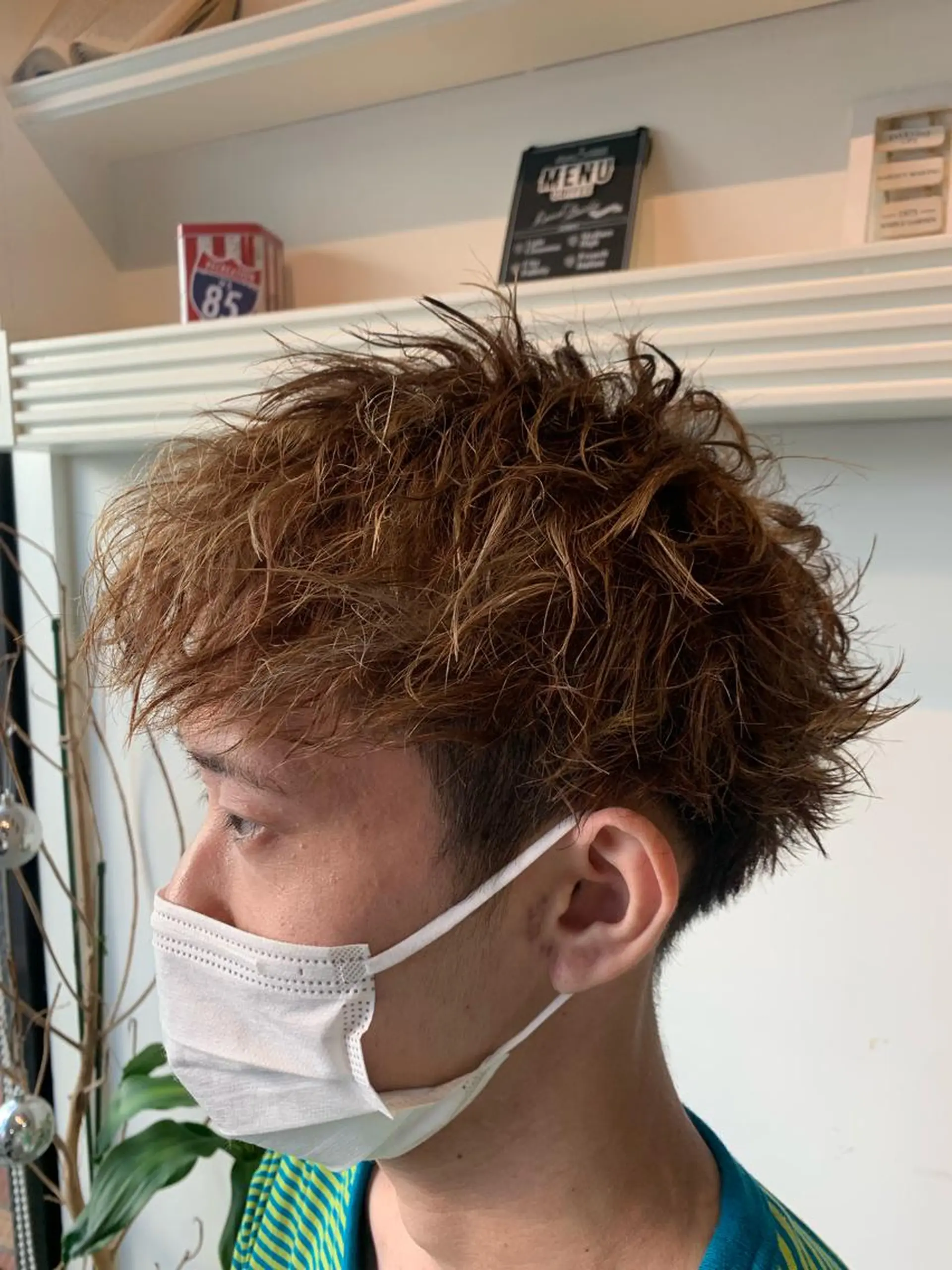 ショート ハイライト ヘアカラー トリートメント ヘッドスパ ヘアセット 山口 竣也のヘアスタイル